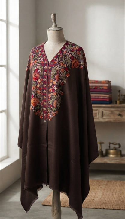 Embroidered cape: Pashmina