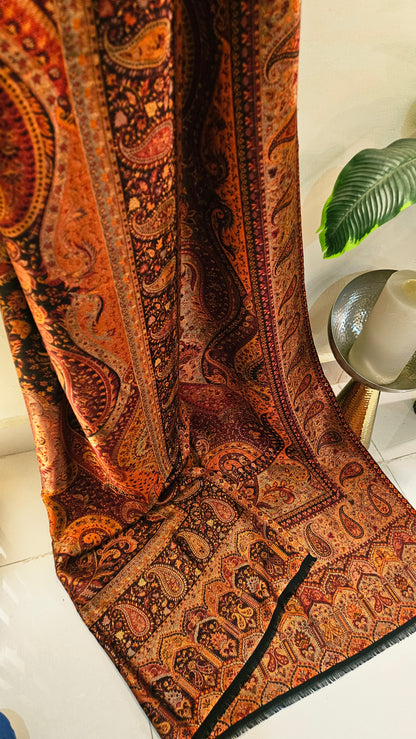 Moonlight reversible gandhara kaani: Pashmina