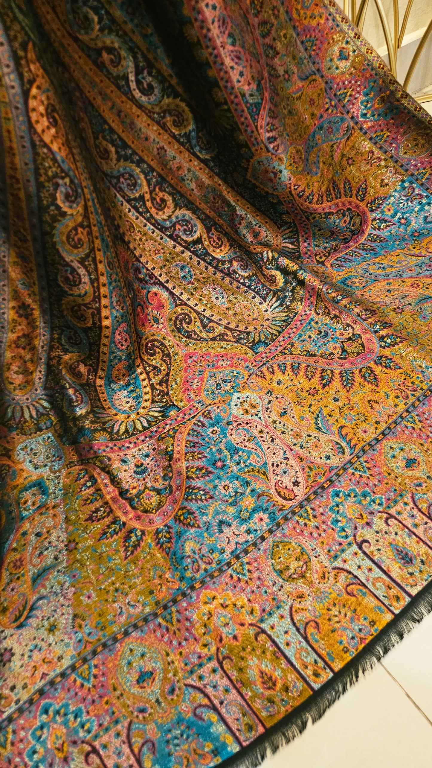 Reversible moonlight gandhara kaani shawl: Pashmina