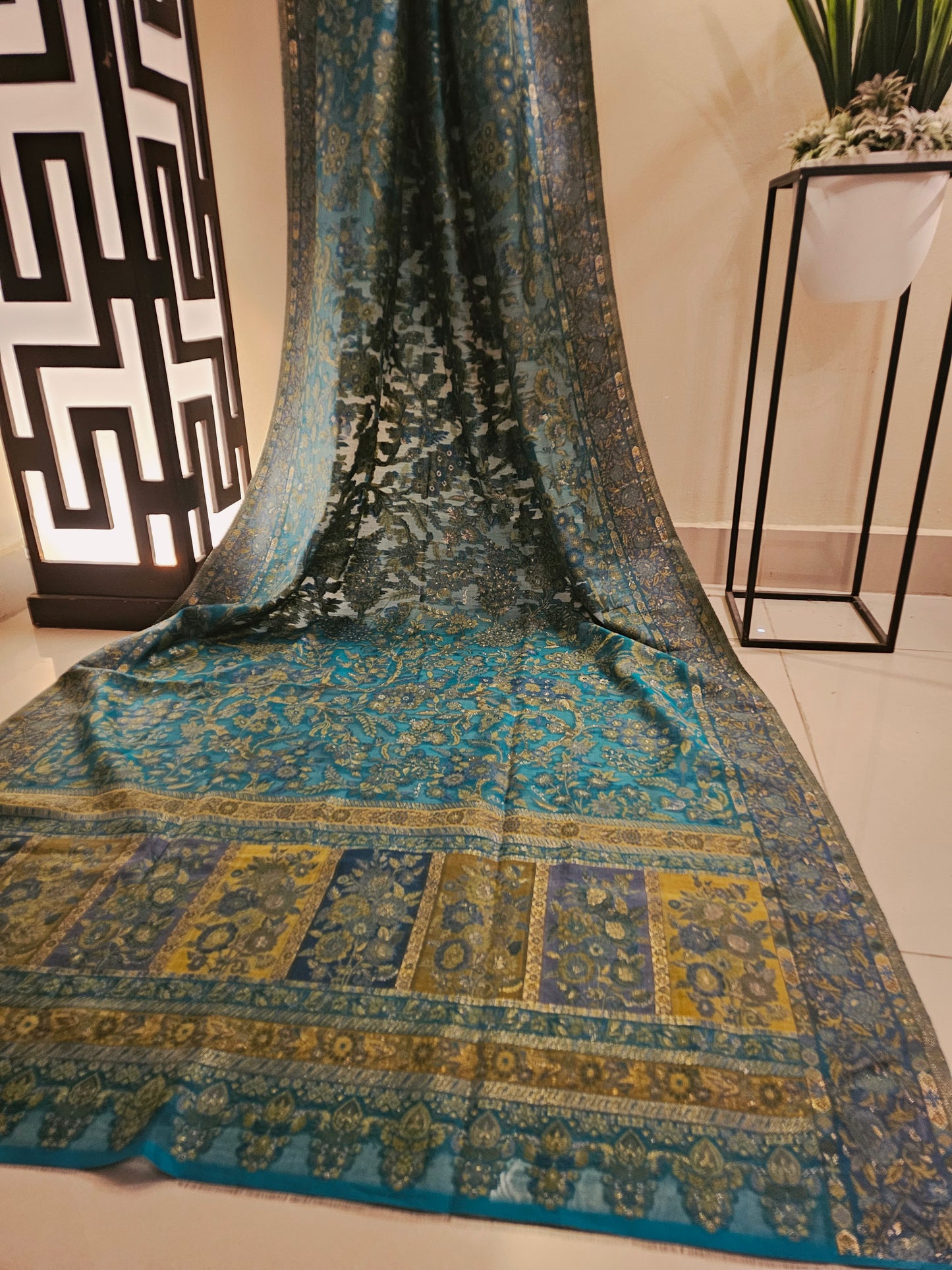 Silk kaani shawl