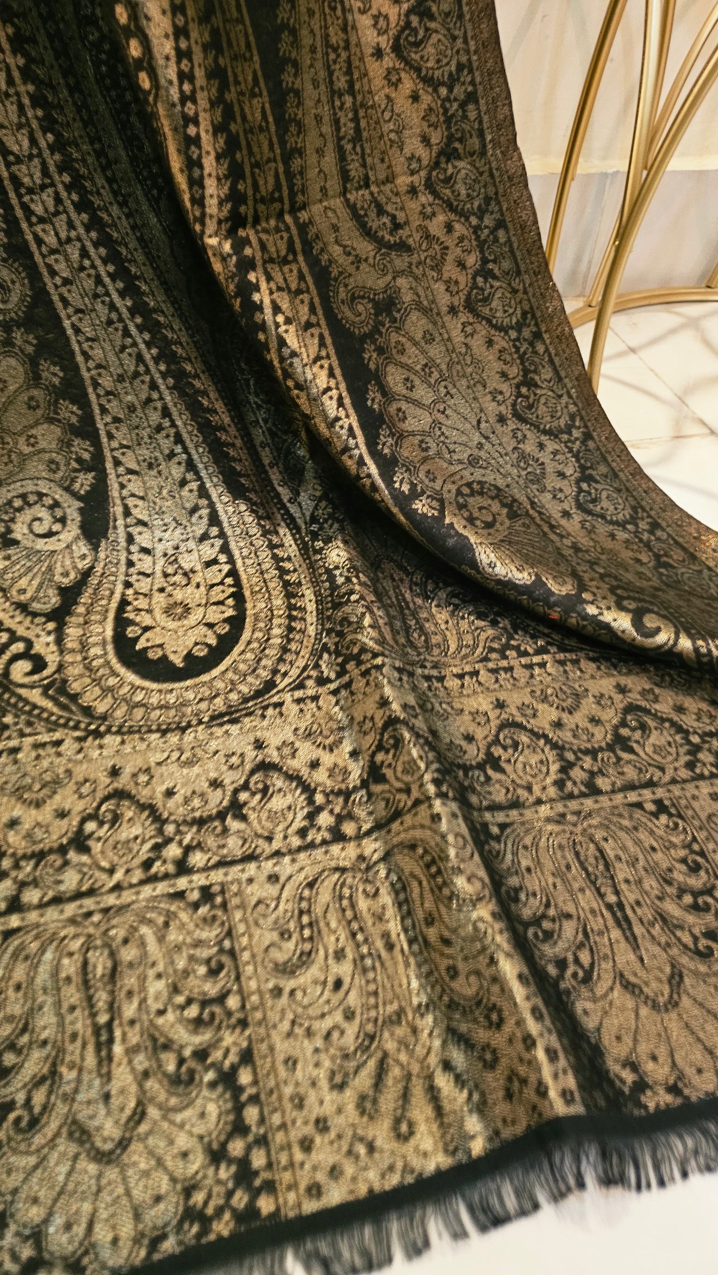 Reversible moonlight kaani: kanji varam