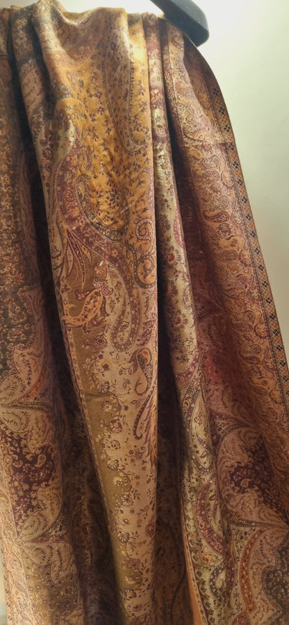 Reversible gandhara kaani shawl