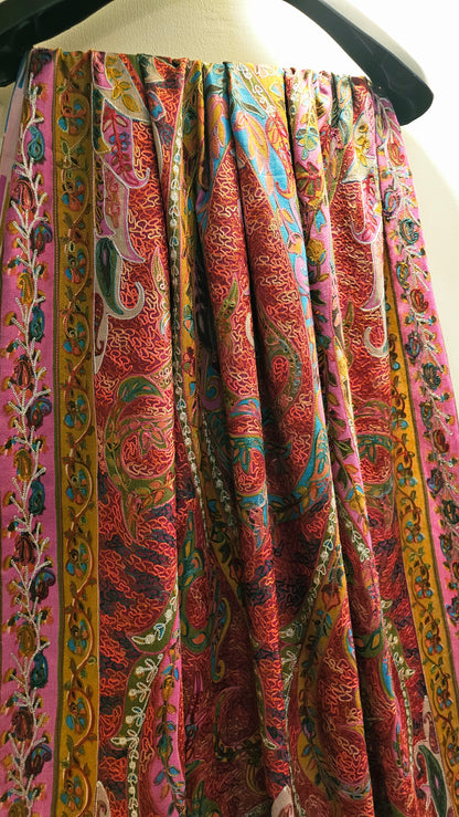 Reelkar embroidered: Pashmina
