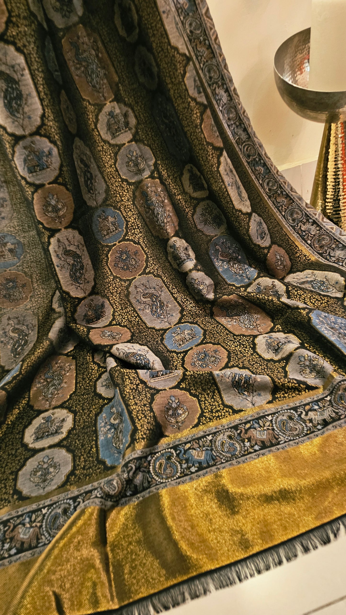 Moonlight kaani shawl: Pashmina