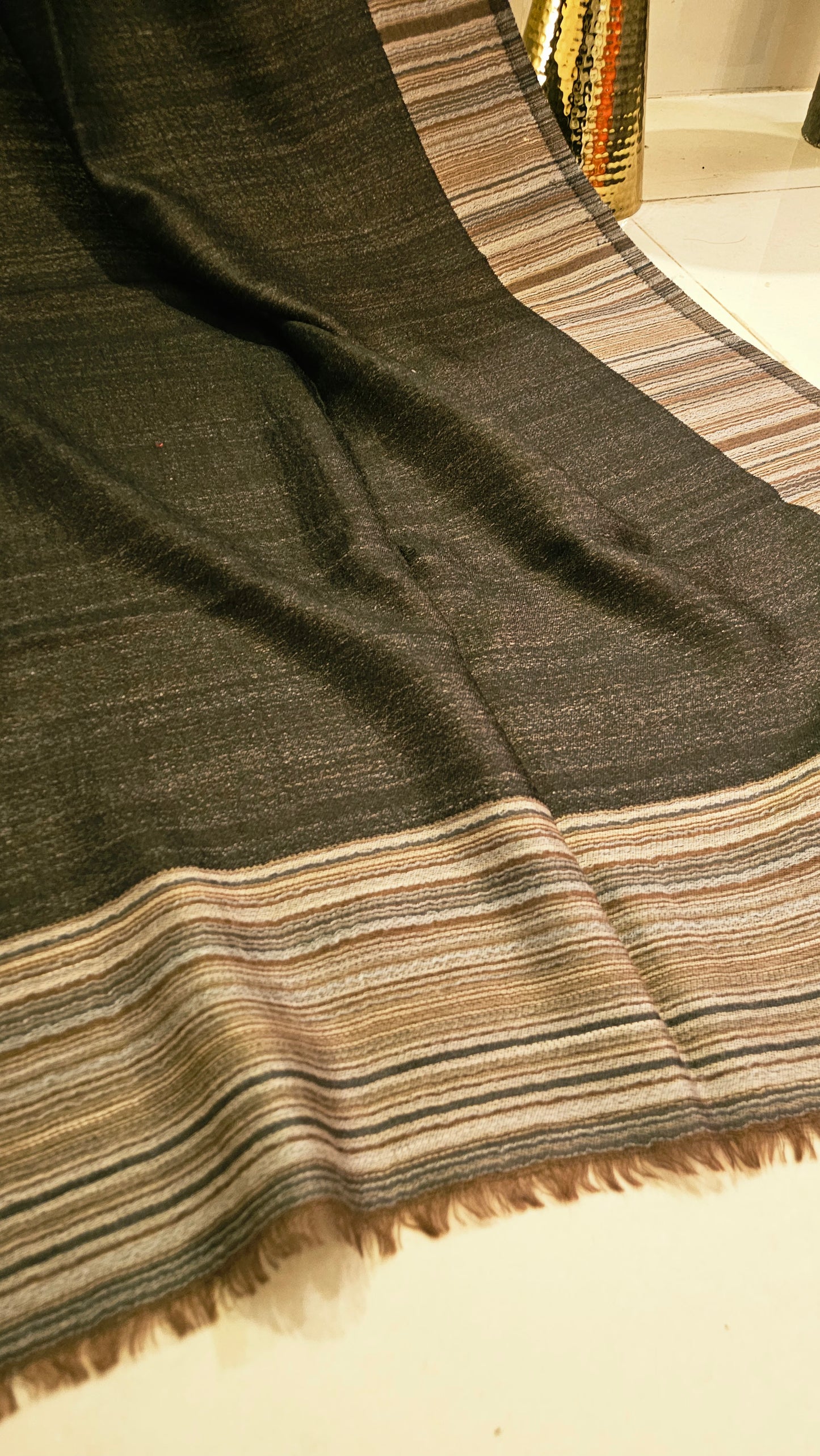 Reversible kaani shawl:toosh