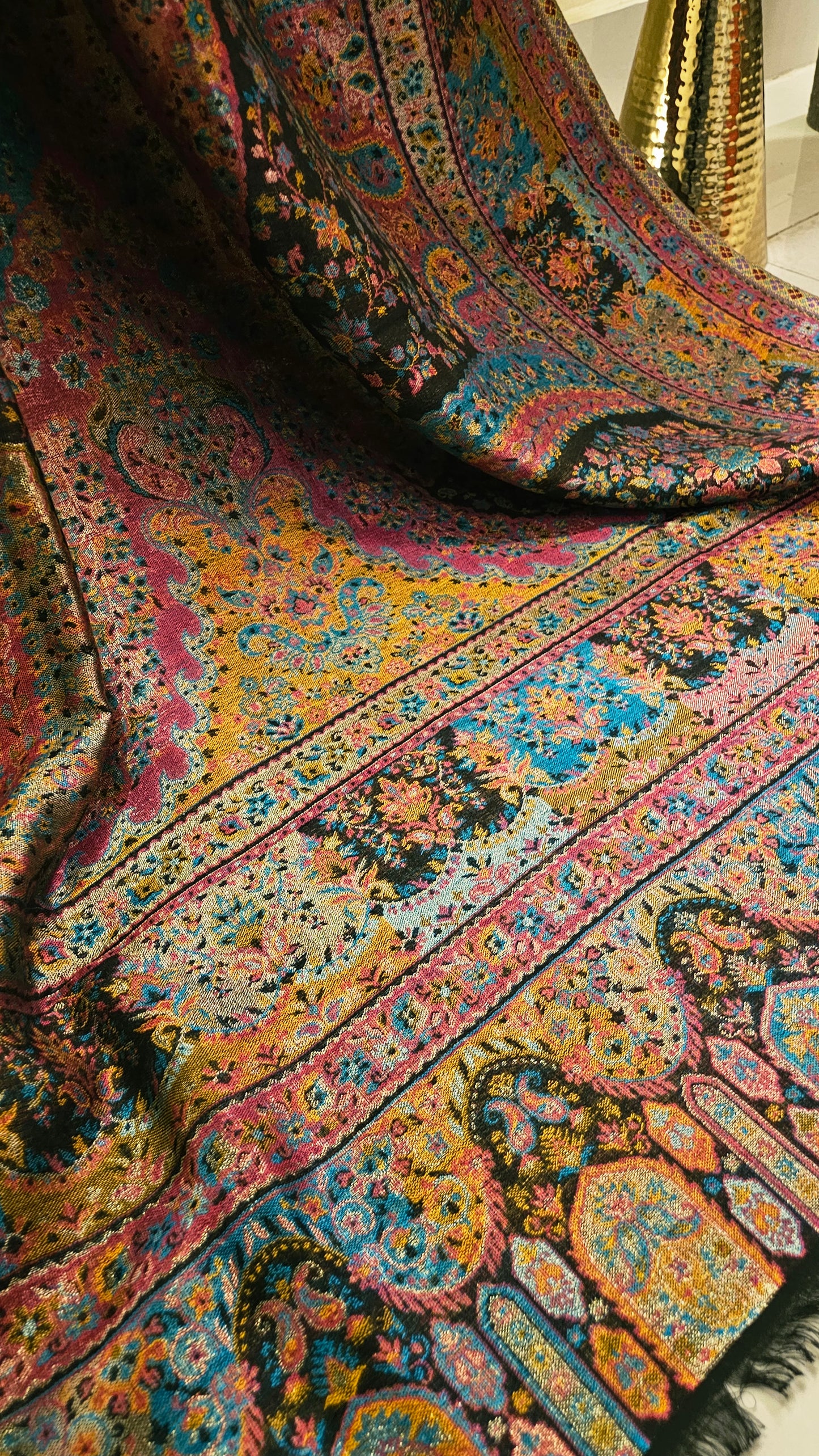 Gandhara reversible kaani: shawl