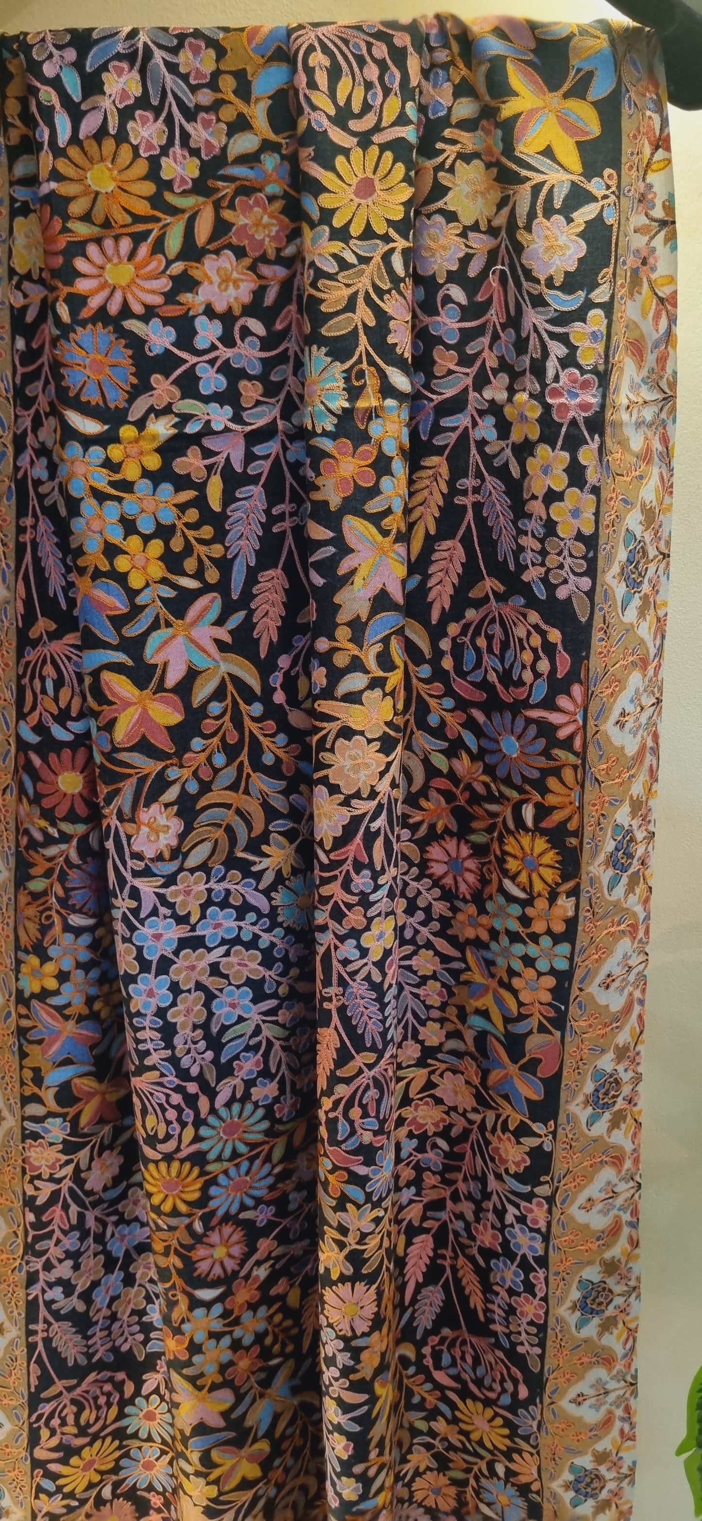 Reelkar minishawl