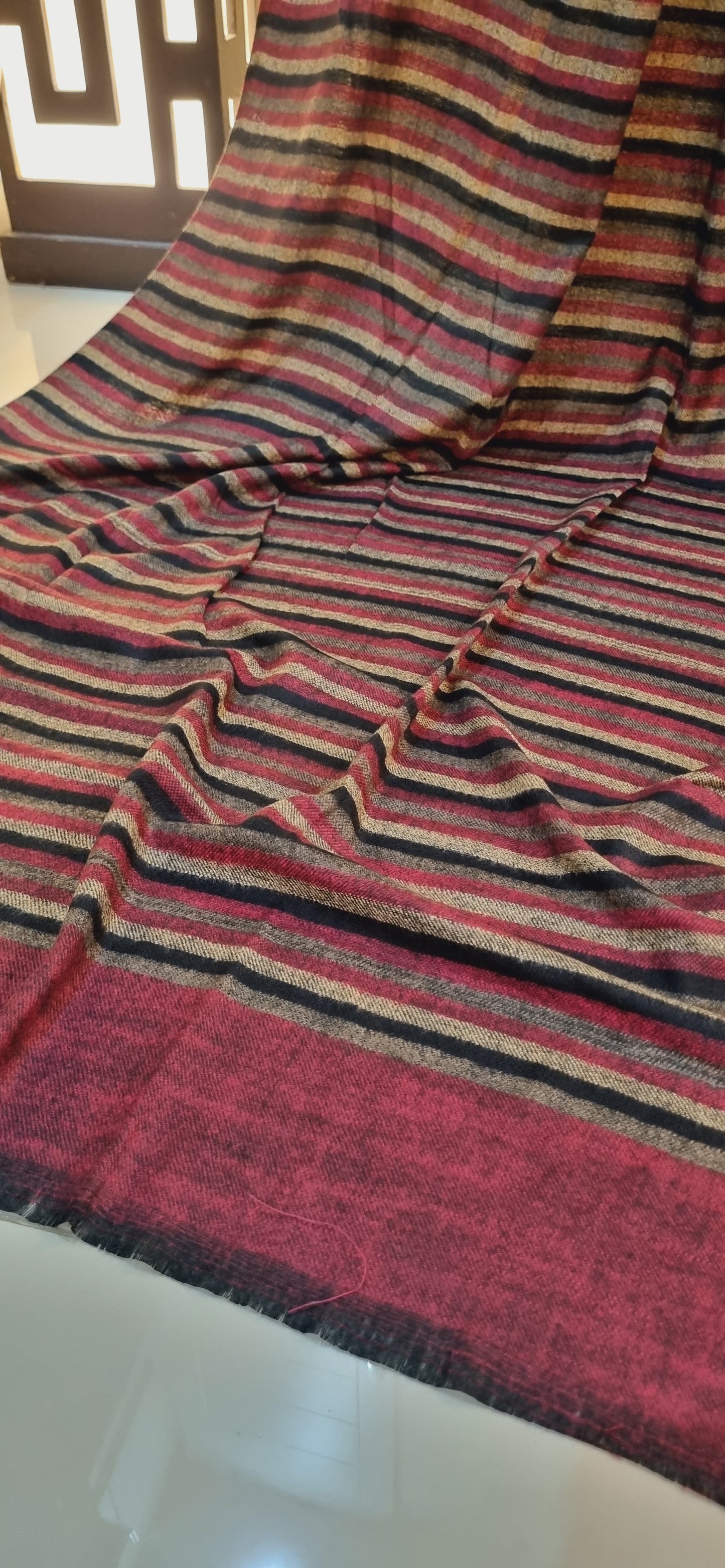 Soft Woolen cashmere shawls