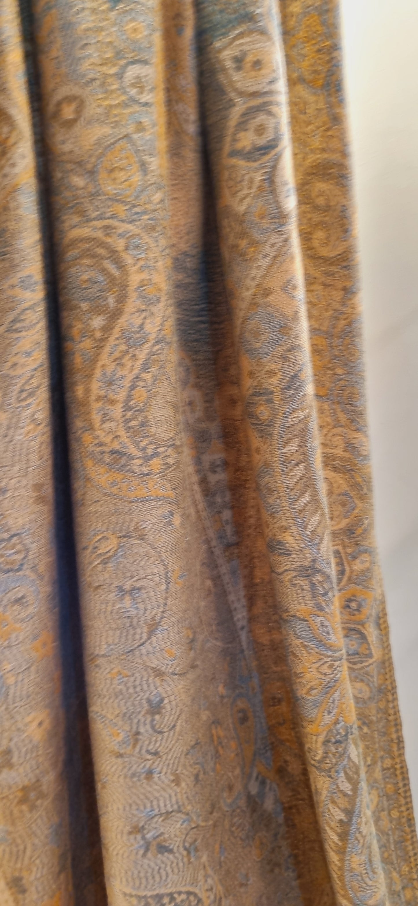 Woolen pashmina kaani shawl