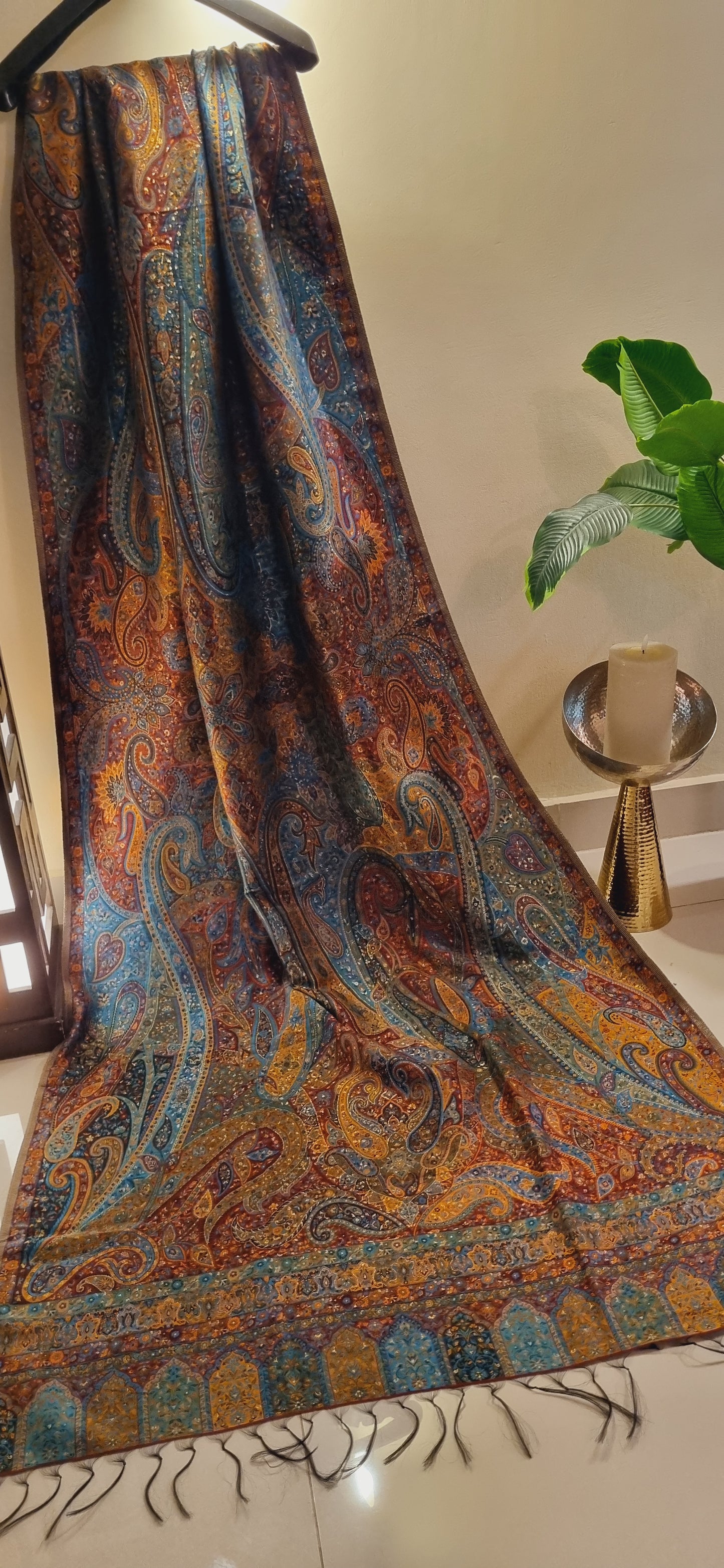 Eid edition: Silk kaani shawl