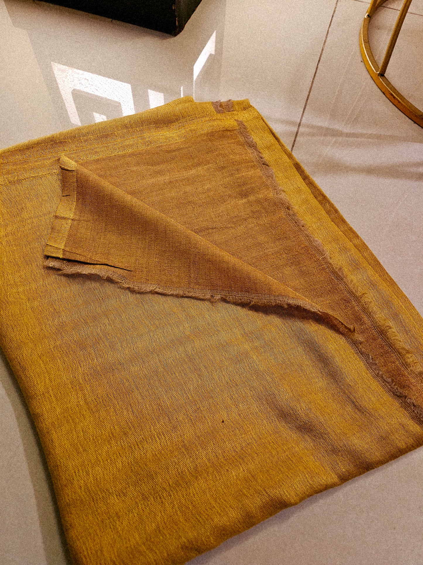 Moonlight reversible toosh shawl