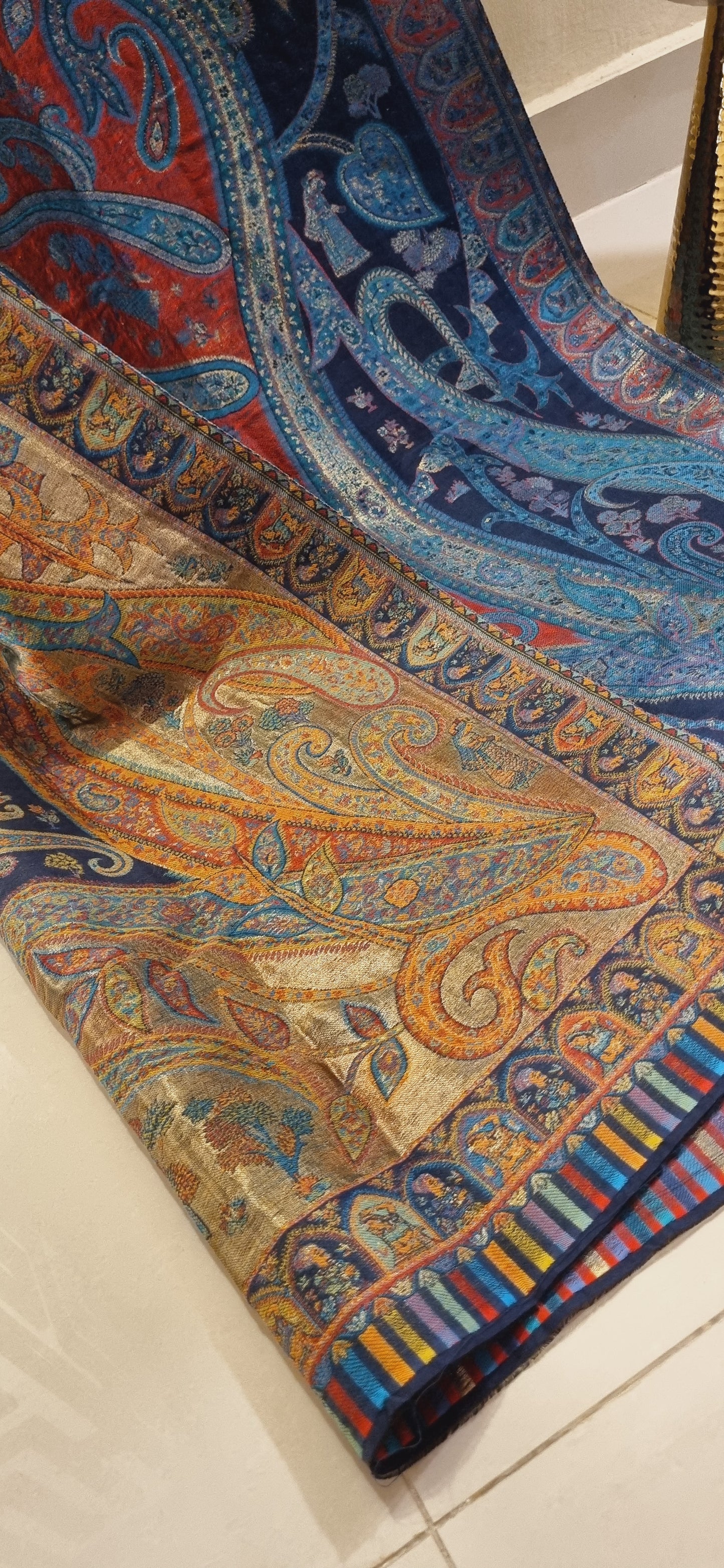 Jodha akbar moonlight reversible kaani shawl