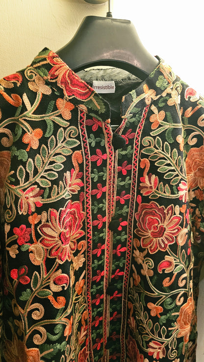 Embroidered coat: Pashmina