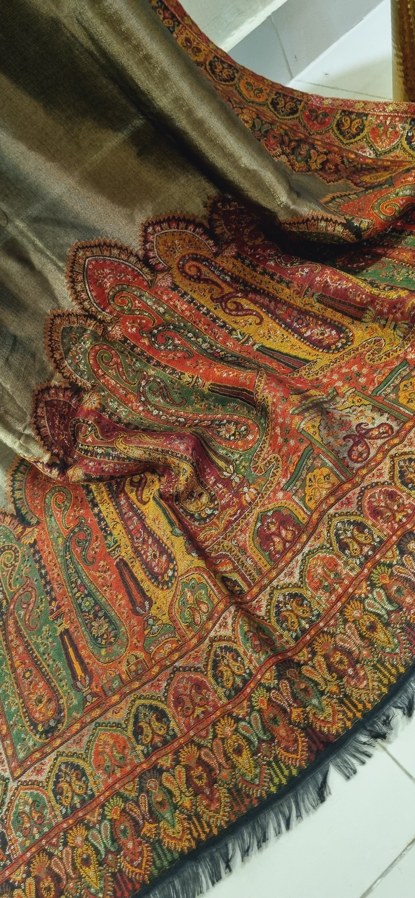 Gandhara reversible moonlight kaani shawl