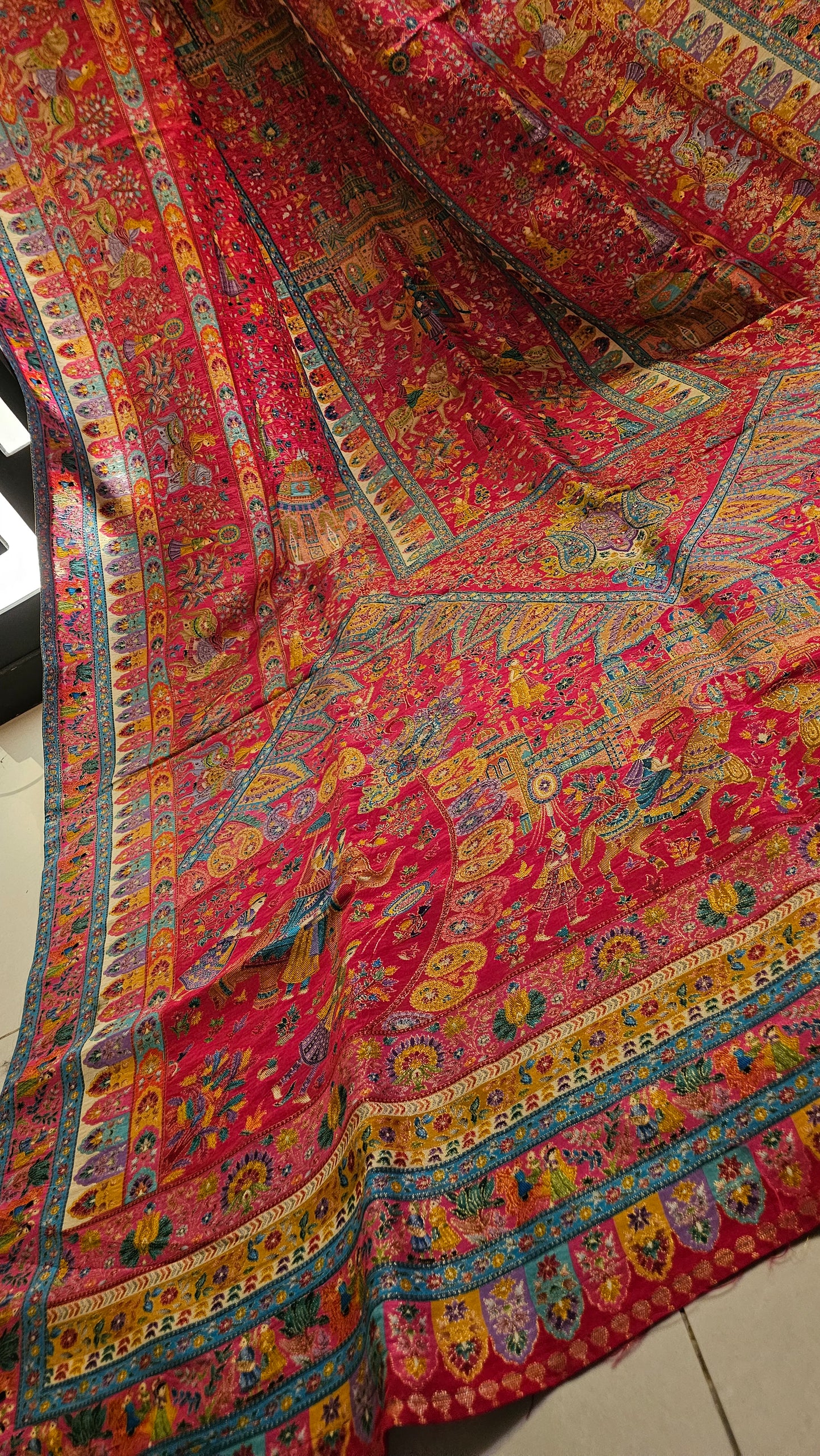 Meenakari pink Shawl: silk