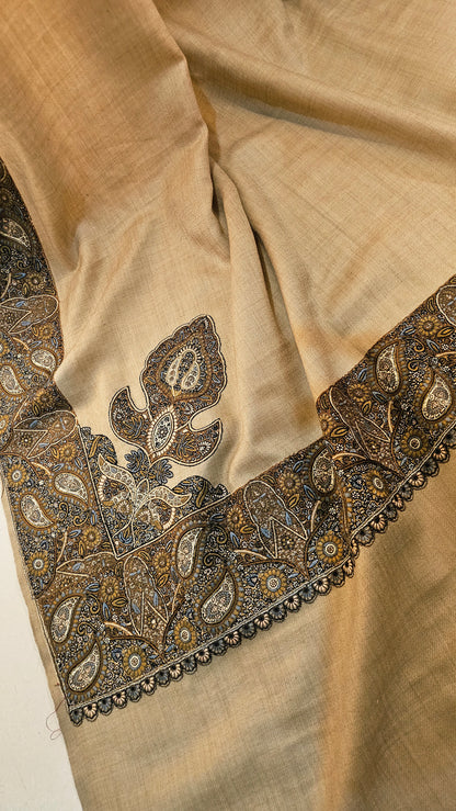 Papermachi embroidered: Pashmina