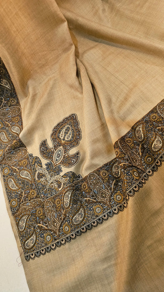 Papermachi embroidered: Pashmina