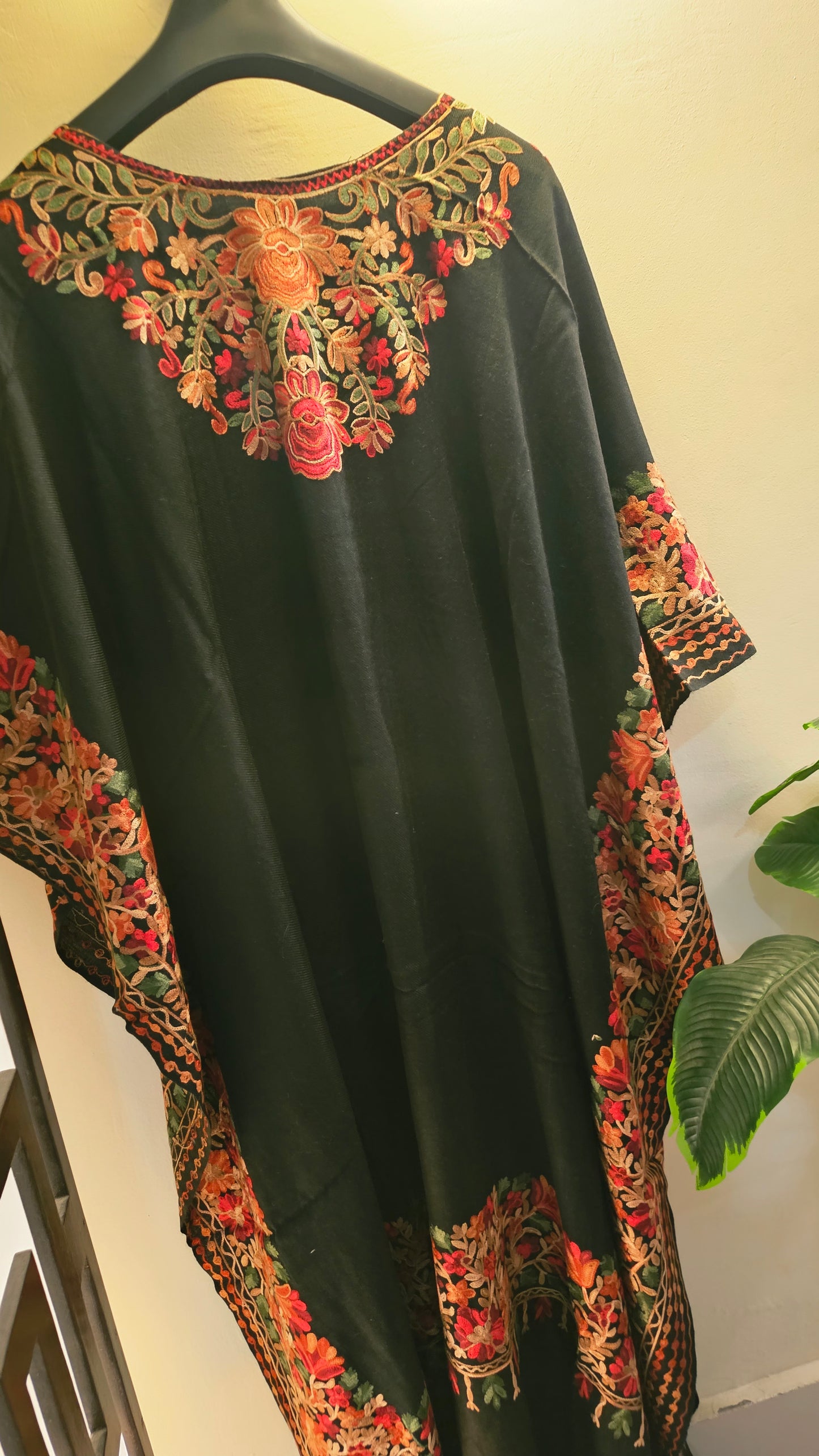 Embroidered cape shawl: Pashmina