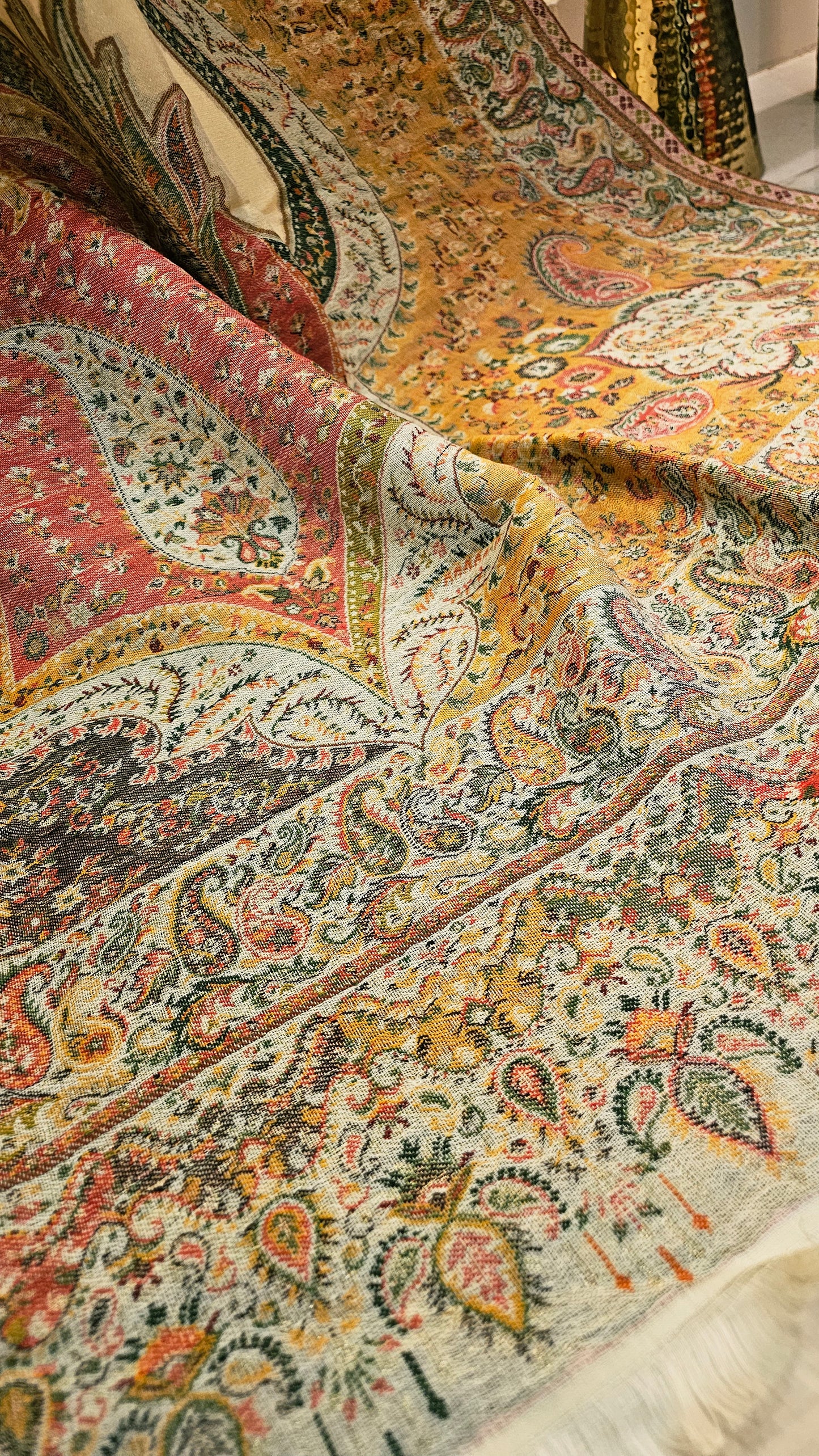 Moonlight kaani: Pashmina