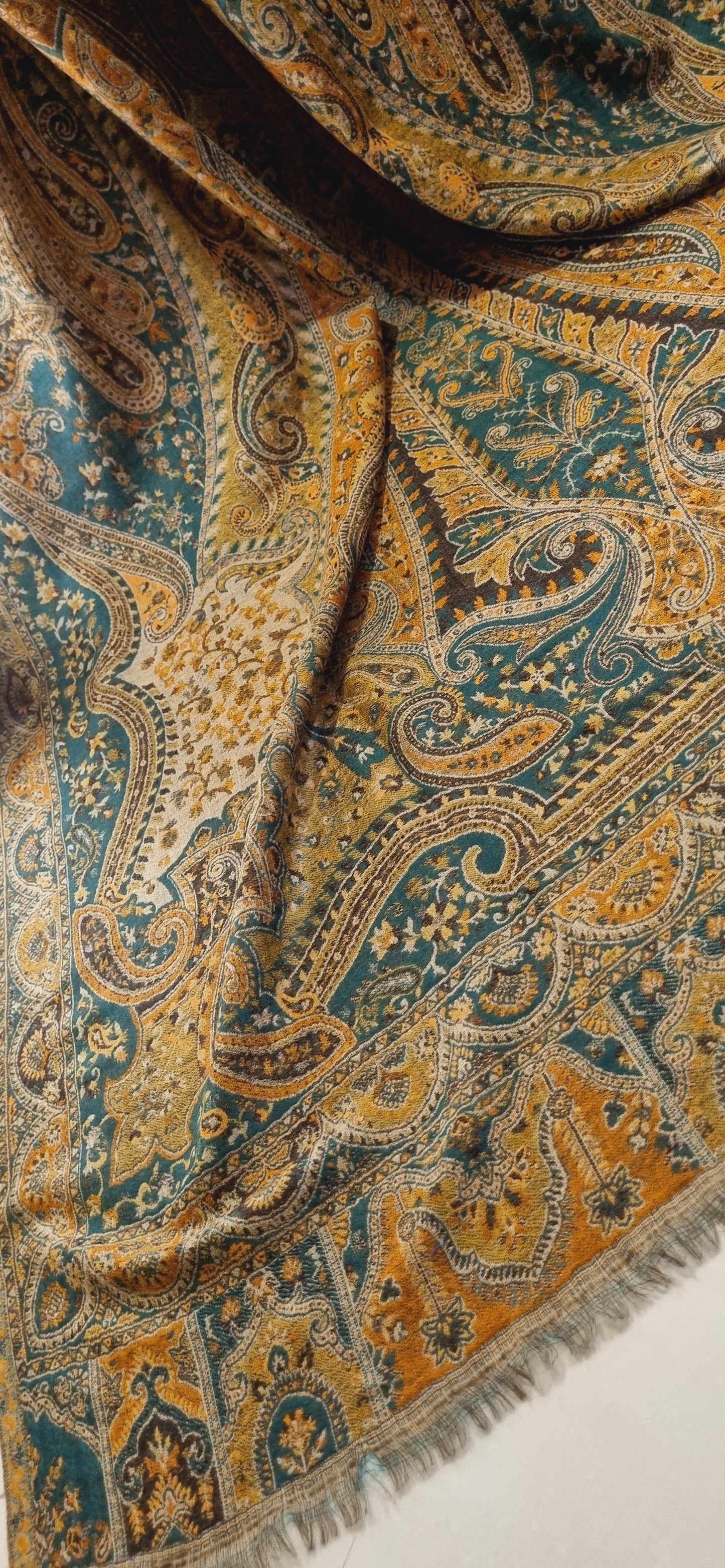 Reversible persian kaani shawl