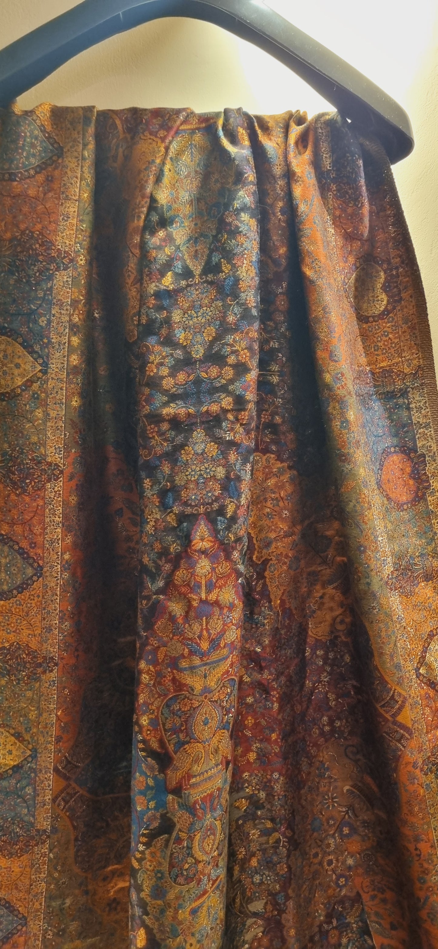 Eid edition: Silk kaani shawl