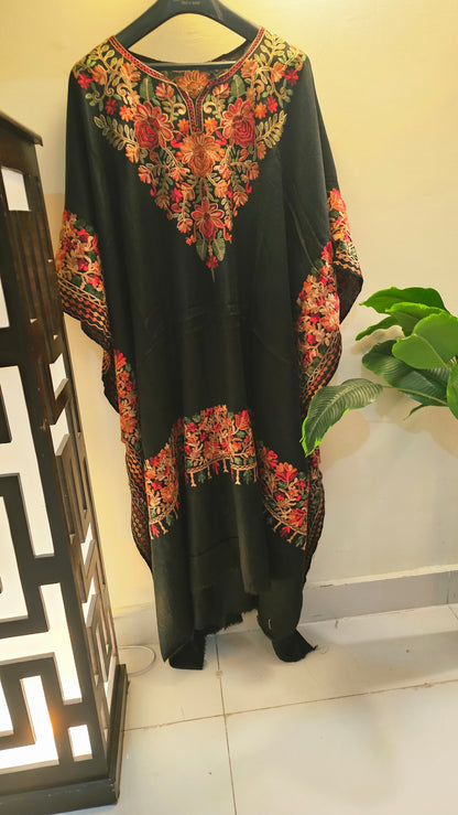 Embroidered cape shawl: Pashmina