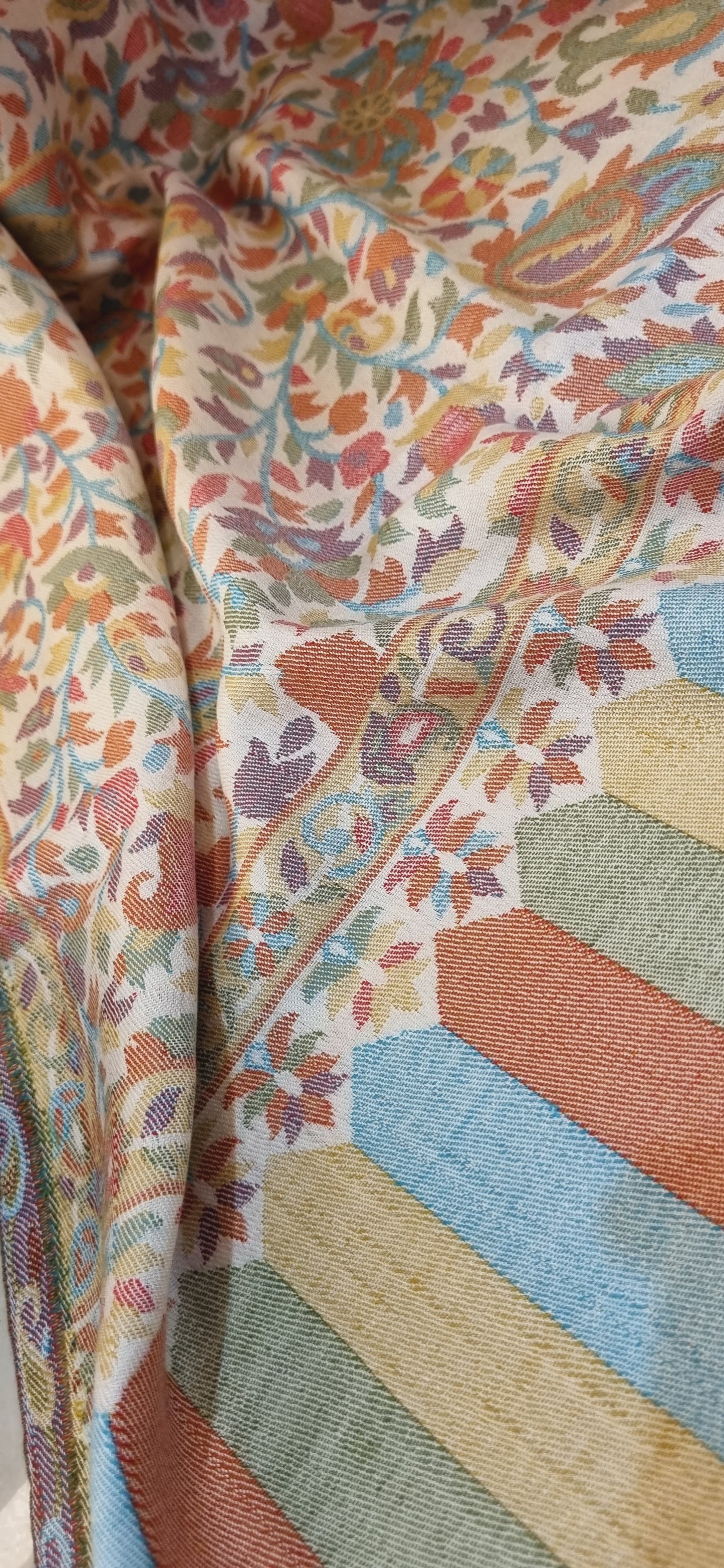 Pashmina kaani shawl