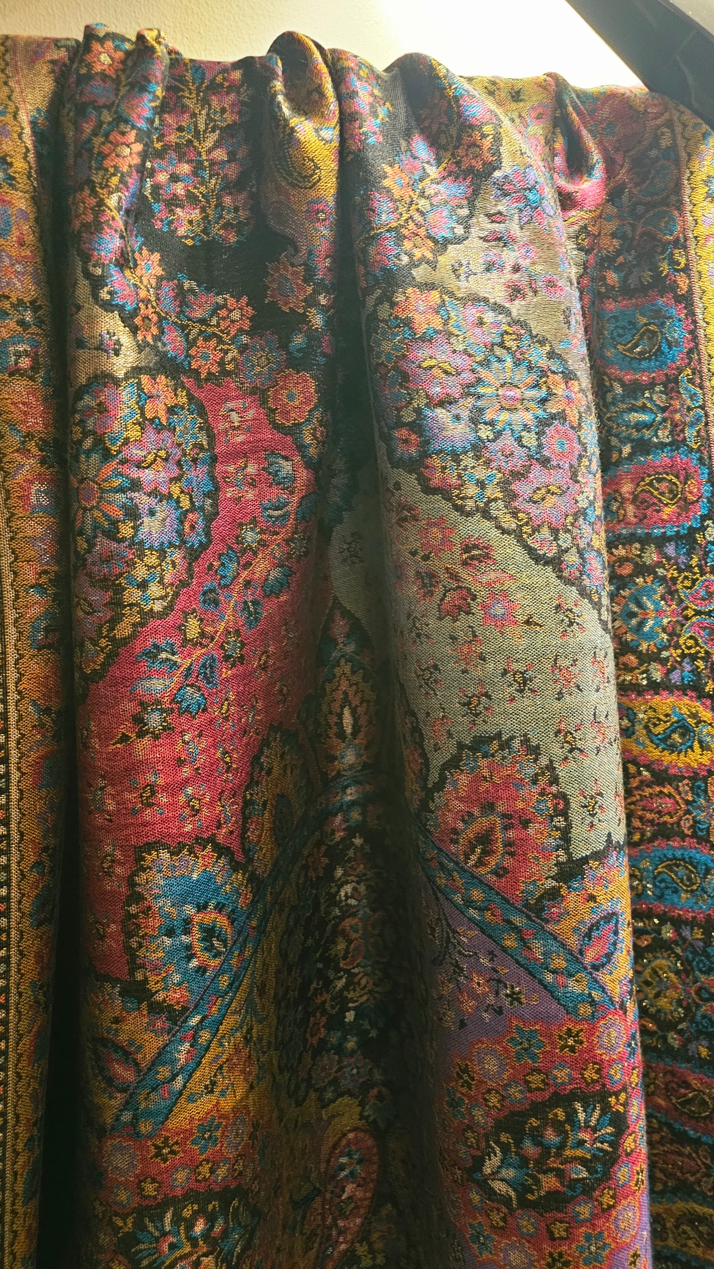Gandhara reversible kaani: shawl
