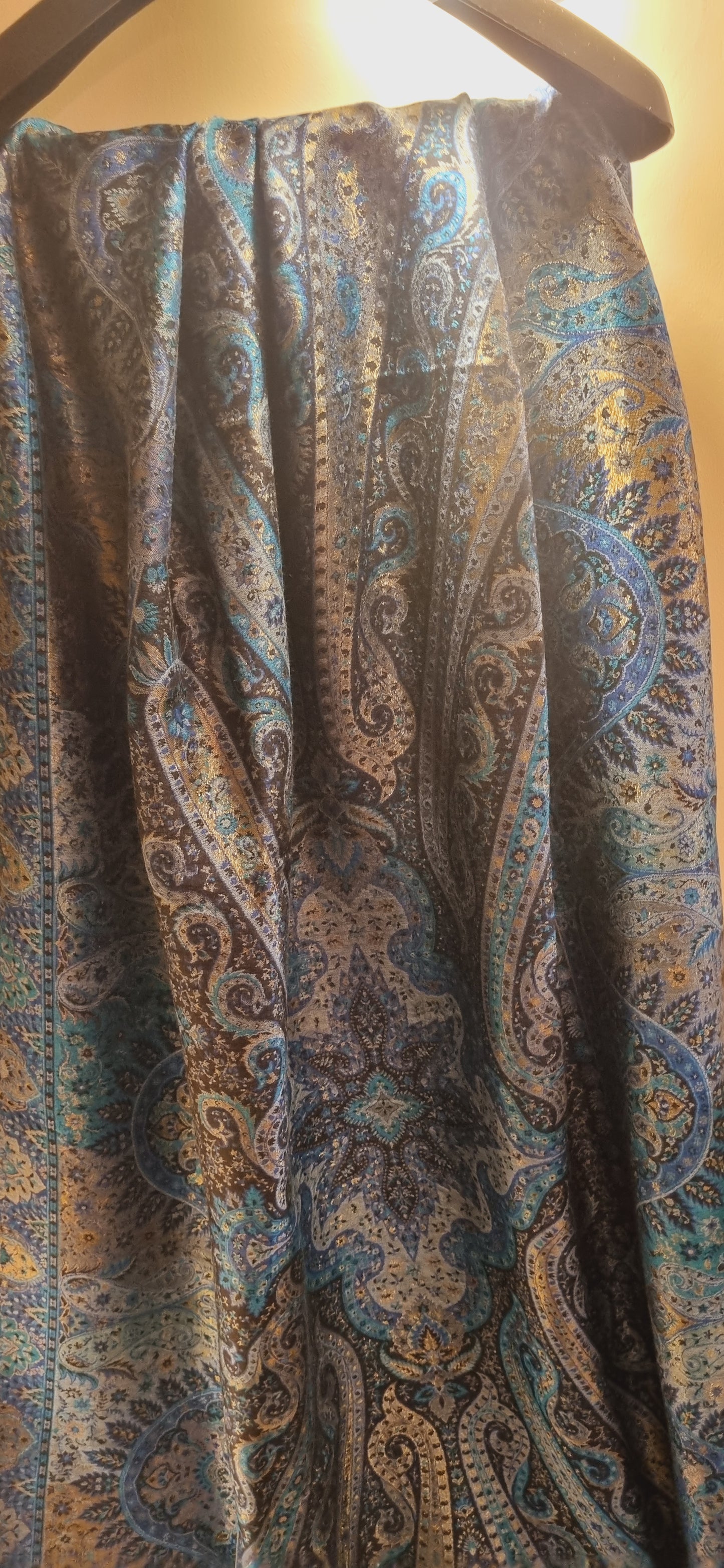 Reversible moonlight gandhara kaani shawl
