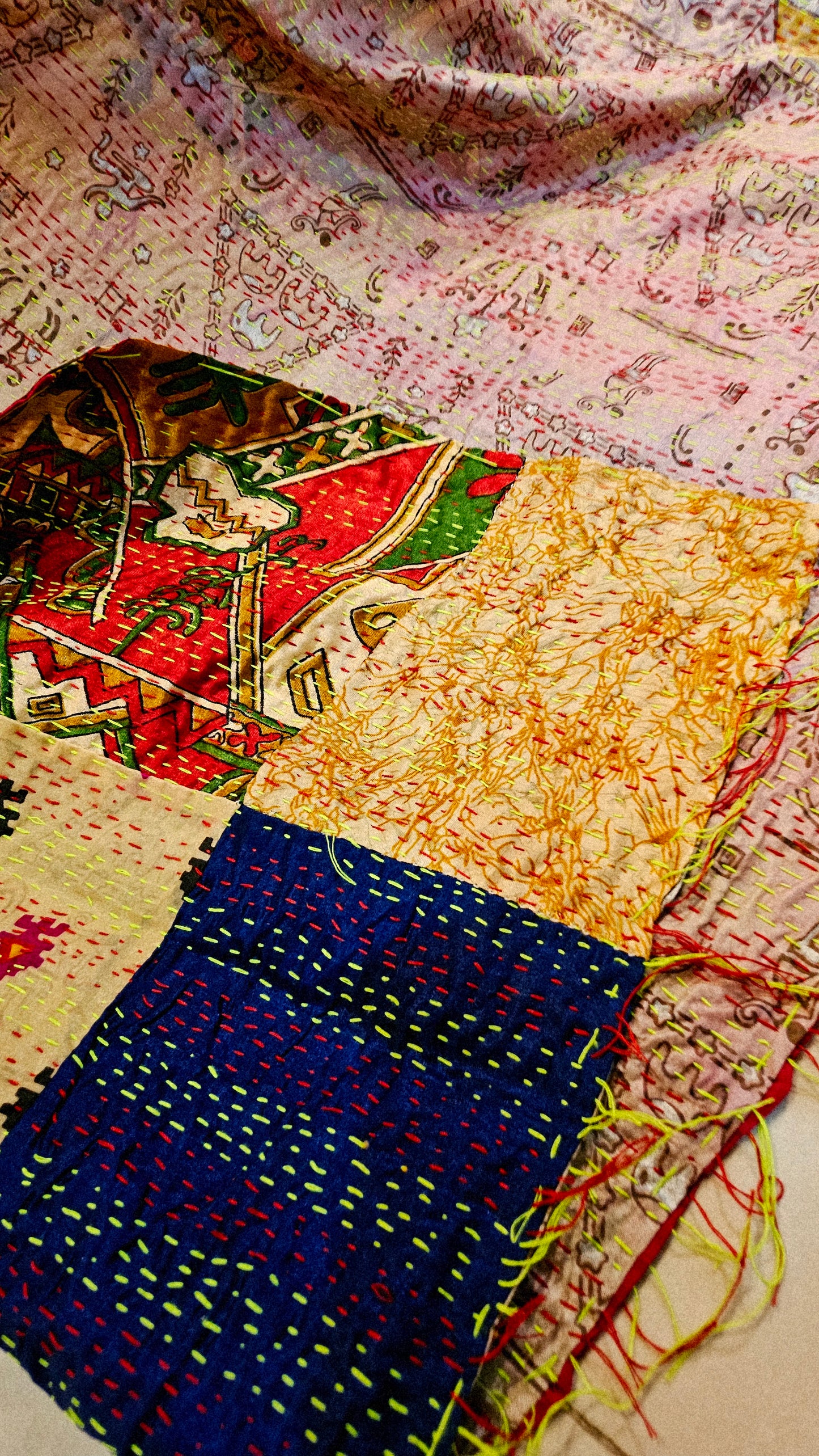 Hand embroidered rilli duapta