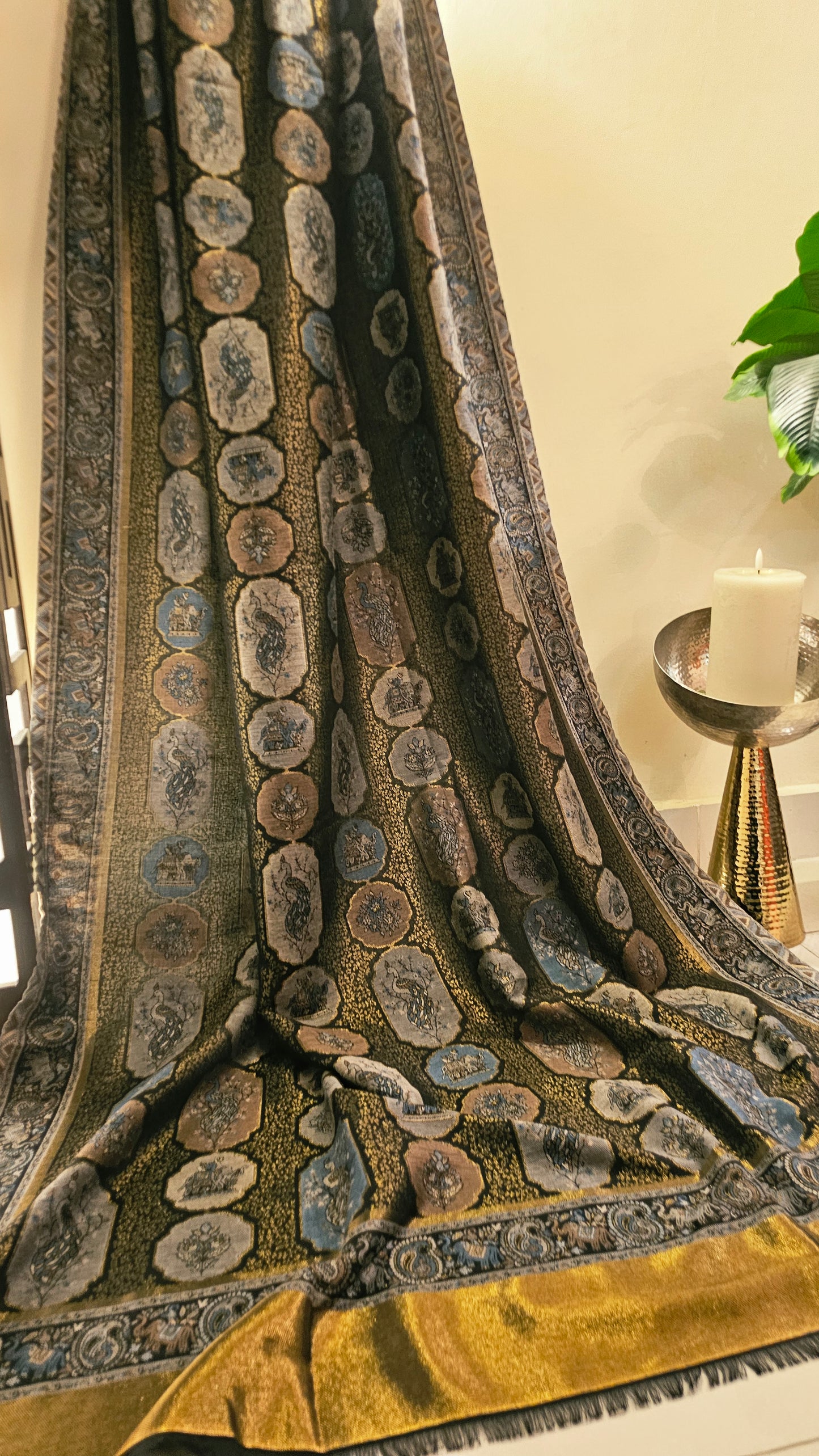 Moonlight kaani shawl: Pashmina