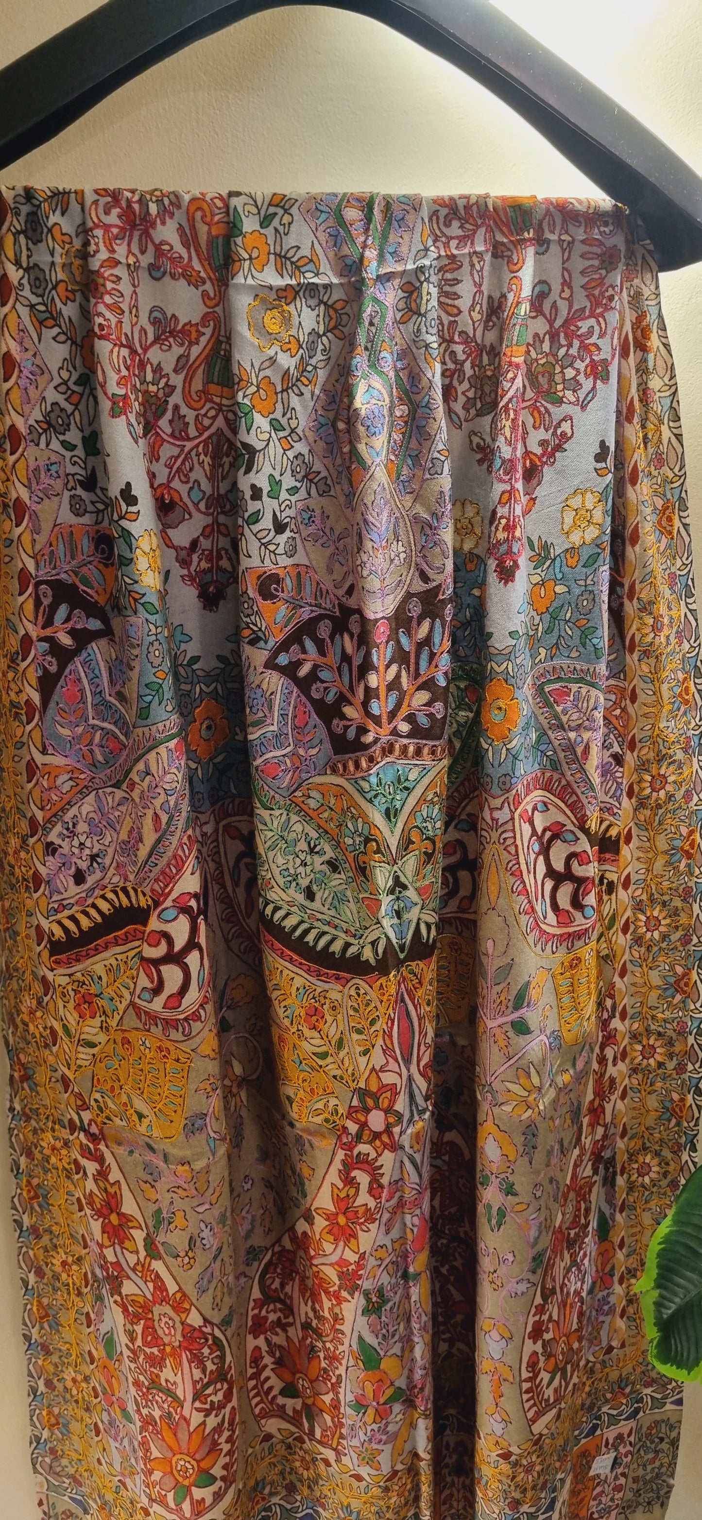 Reelkar minishawl