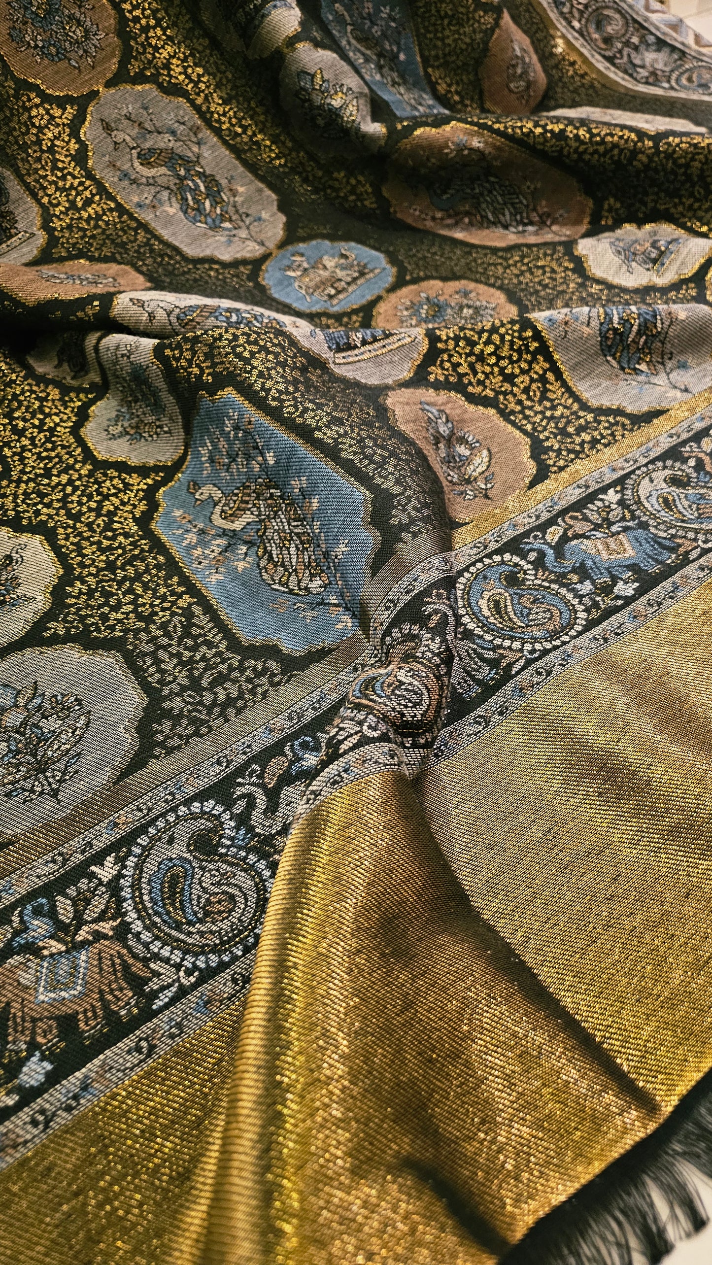 Moonlight kaani shawl: Pashmina