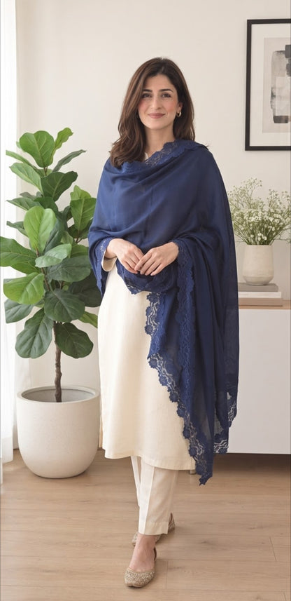 Chantilly shawl: Pashmina