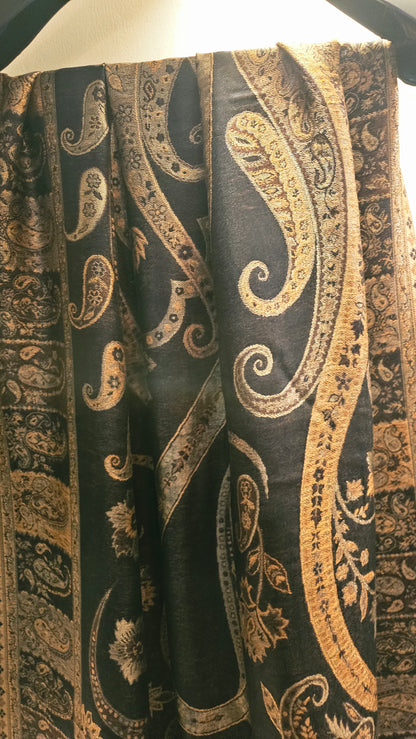 Moonlight reversible gandhara kaani: Pashmina