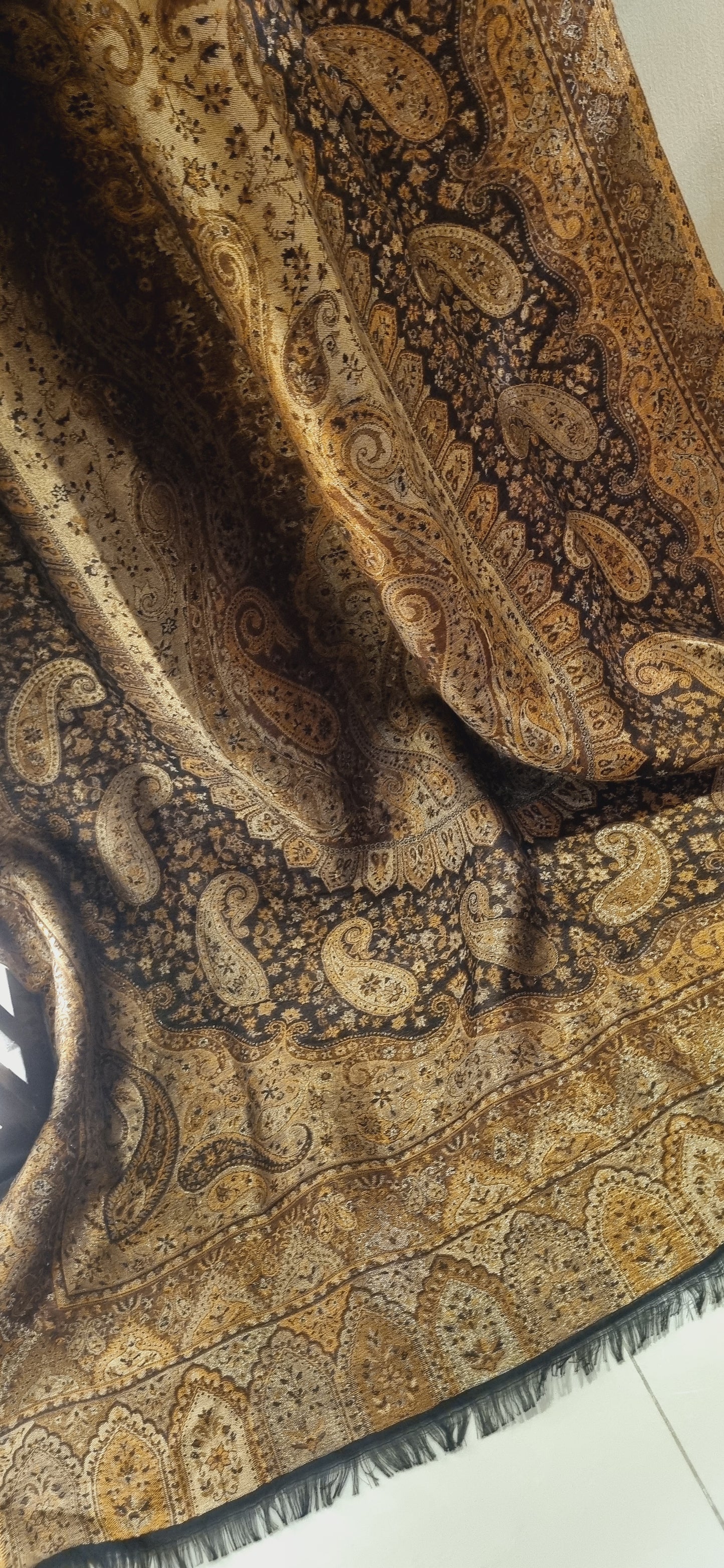 Moonlight gandhara kaani reversible shawl