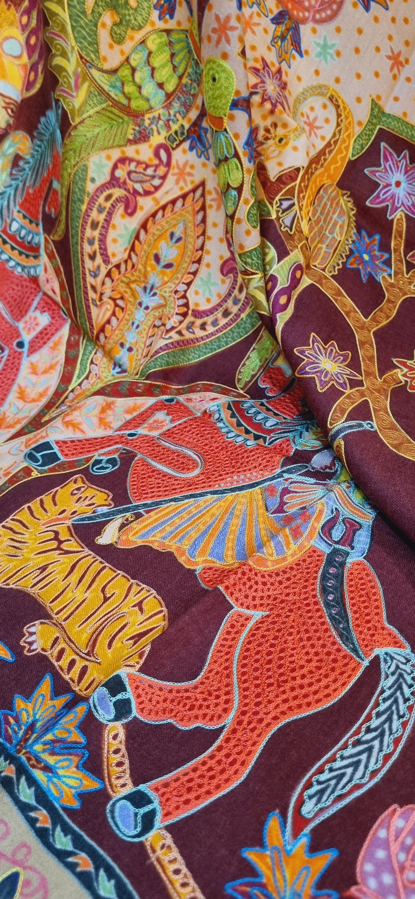 Reelkar shikargah shawl