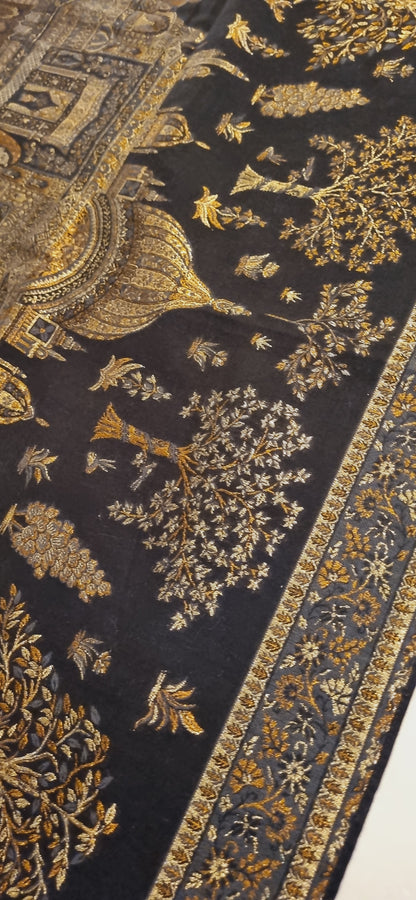 Tajmehal kaani shawl with zaree weave
