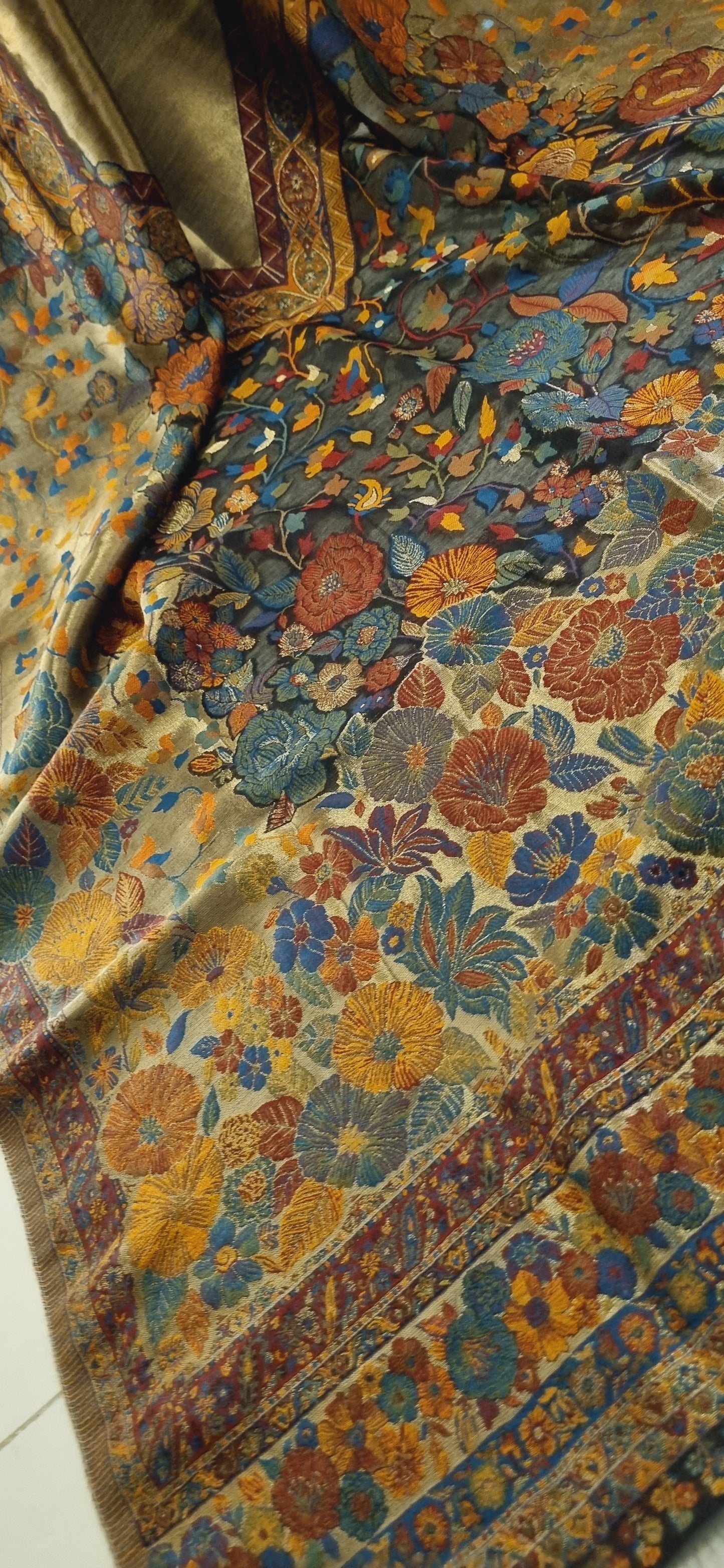 Moonlight silky pashmina kaani