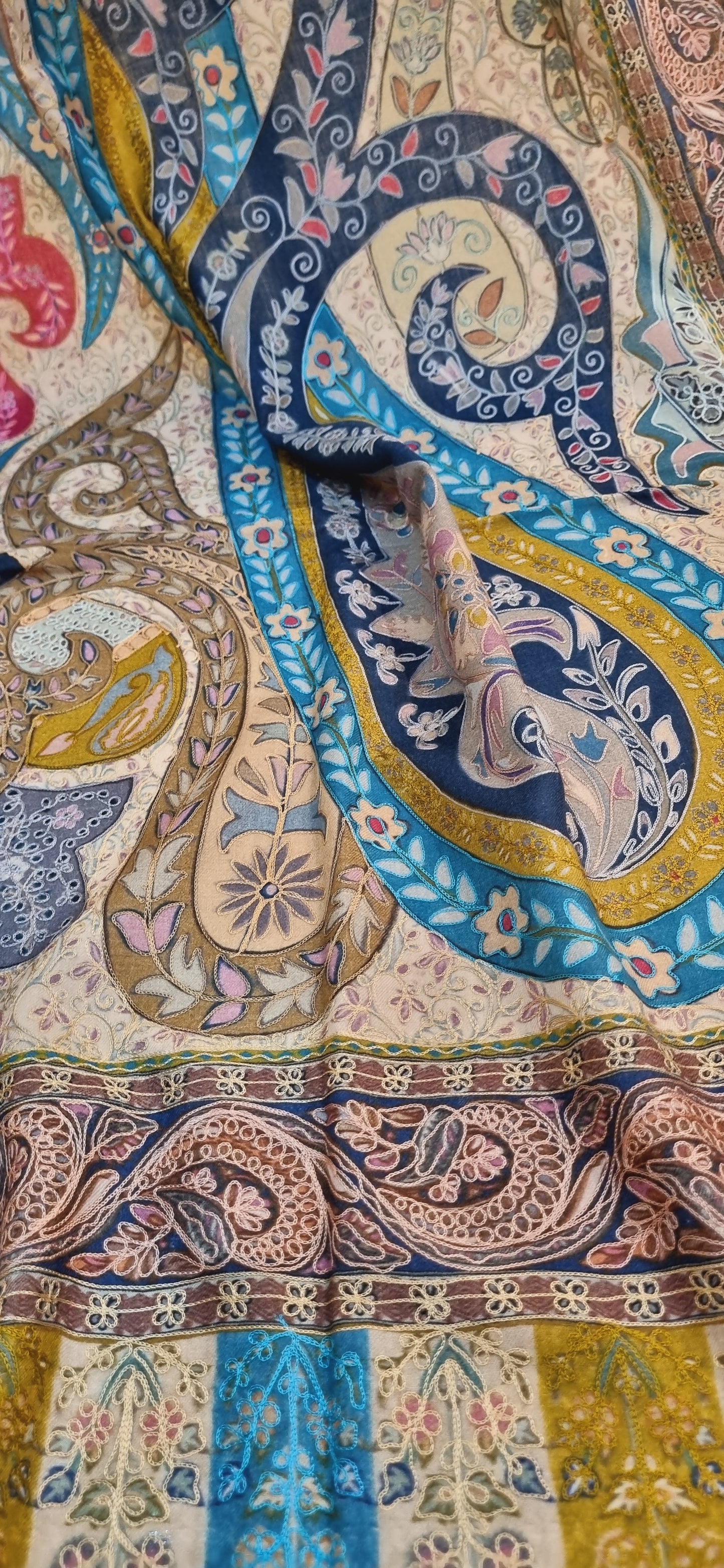 Reelkar pashmina shawl