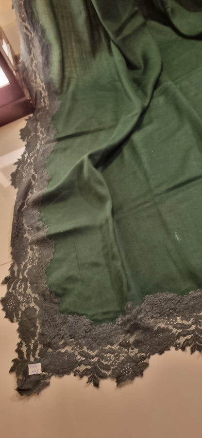 Pashmina chantilly shawl