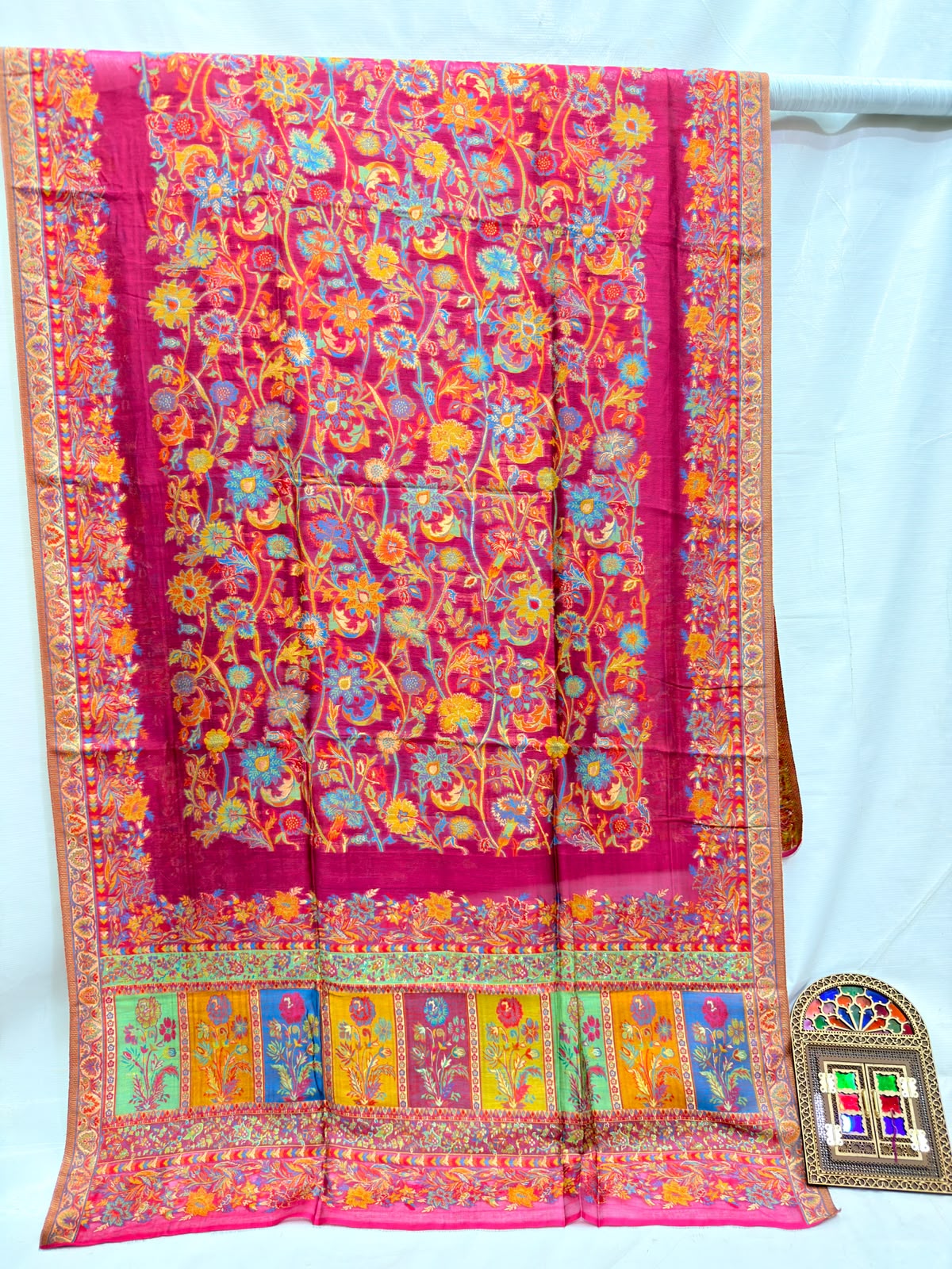 Kaani dupata: Silk