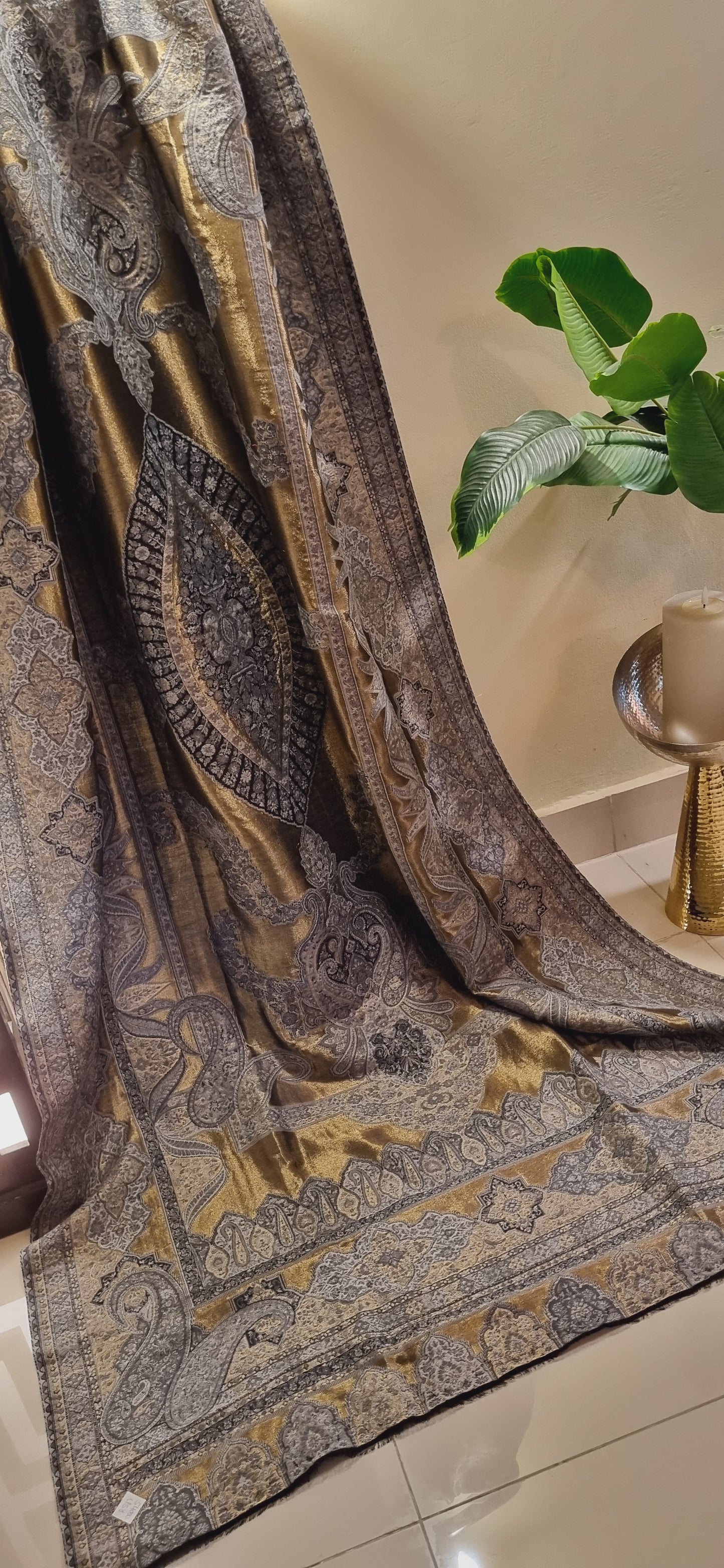 Reversible Moonlight kaani shawl