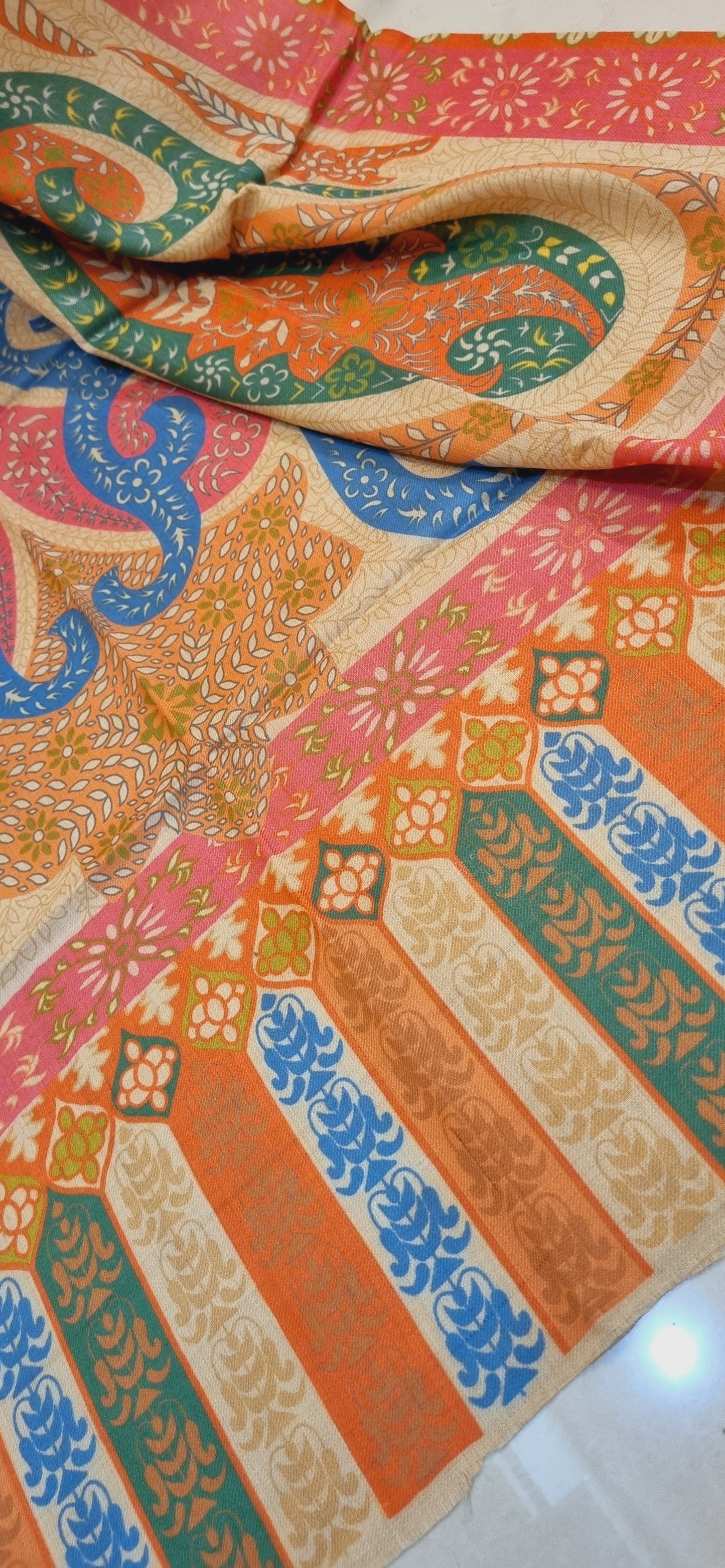 Printed pashmina shawl