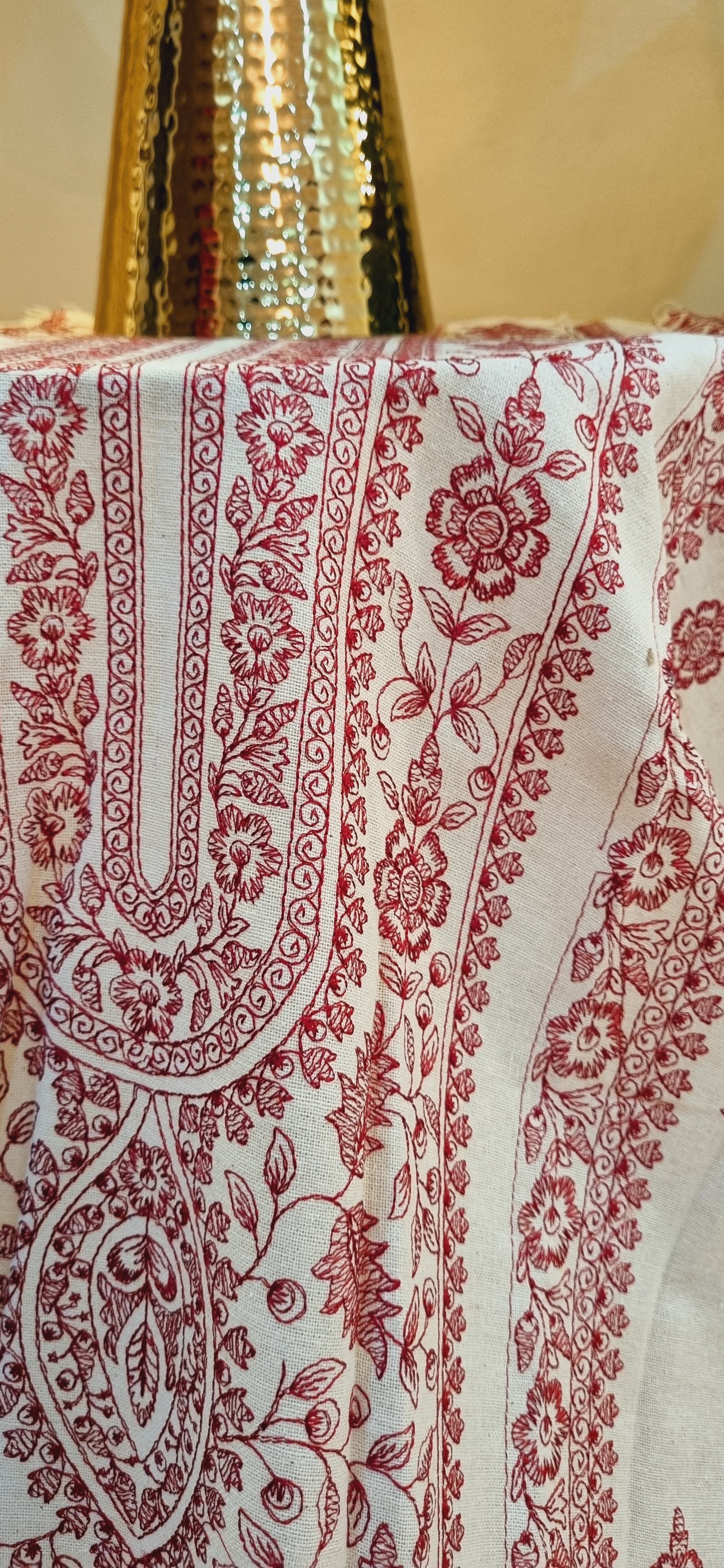 Khaddar karandi embroidered three piece