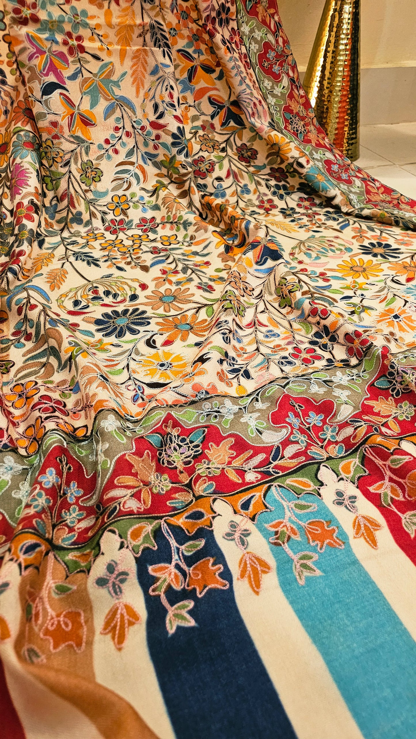 Reelkar embroidered: Pashmina
