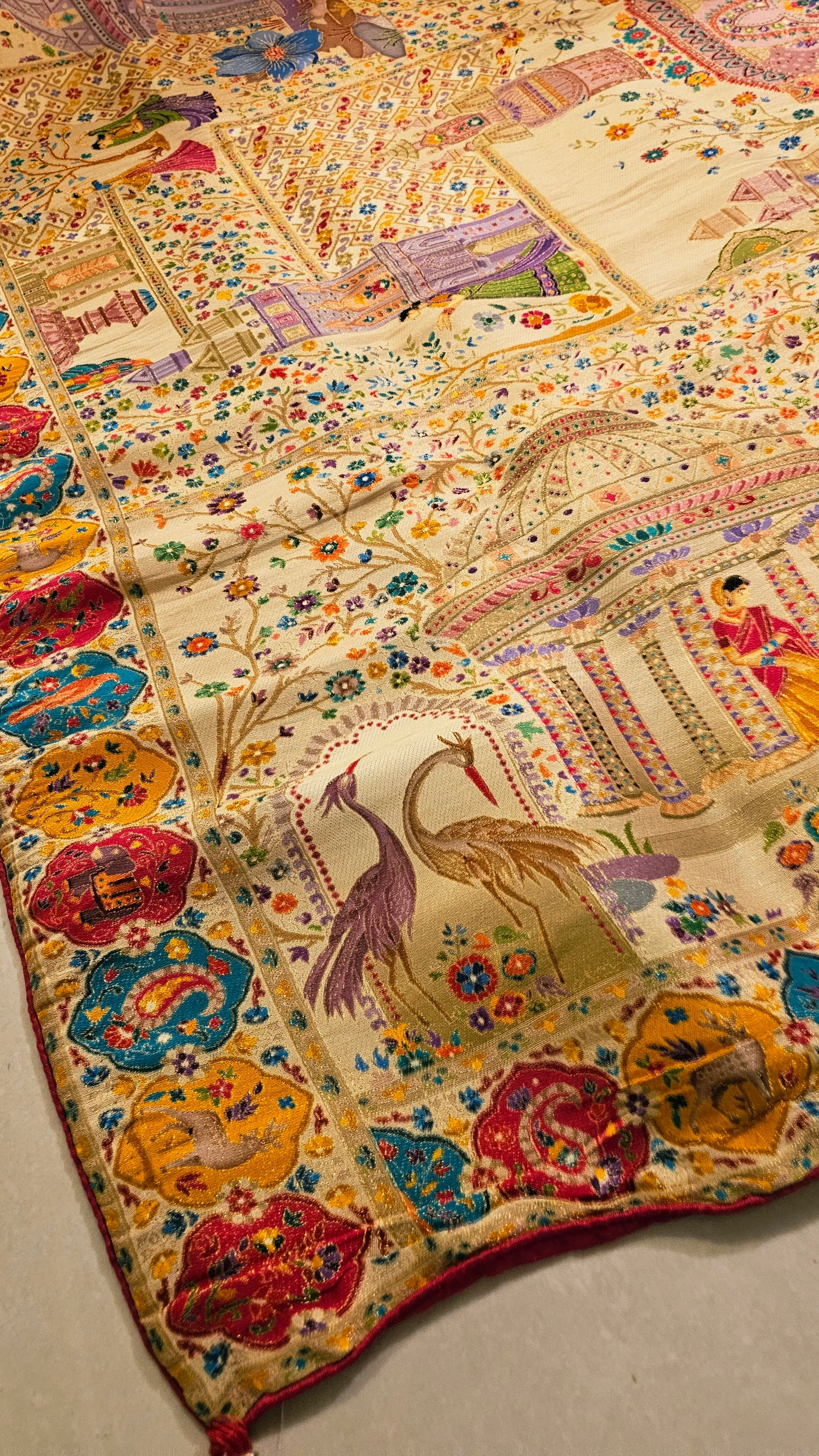 Meenakari minishawl: patola silk