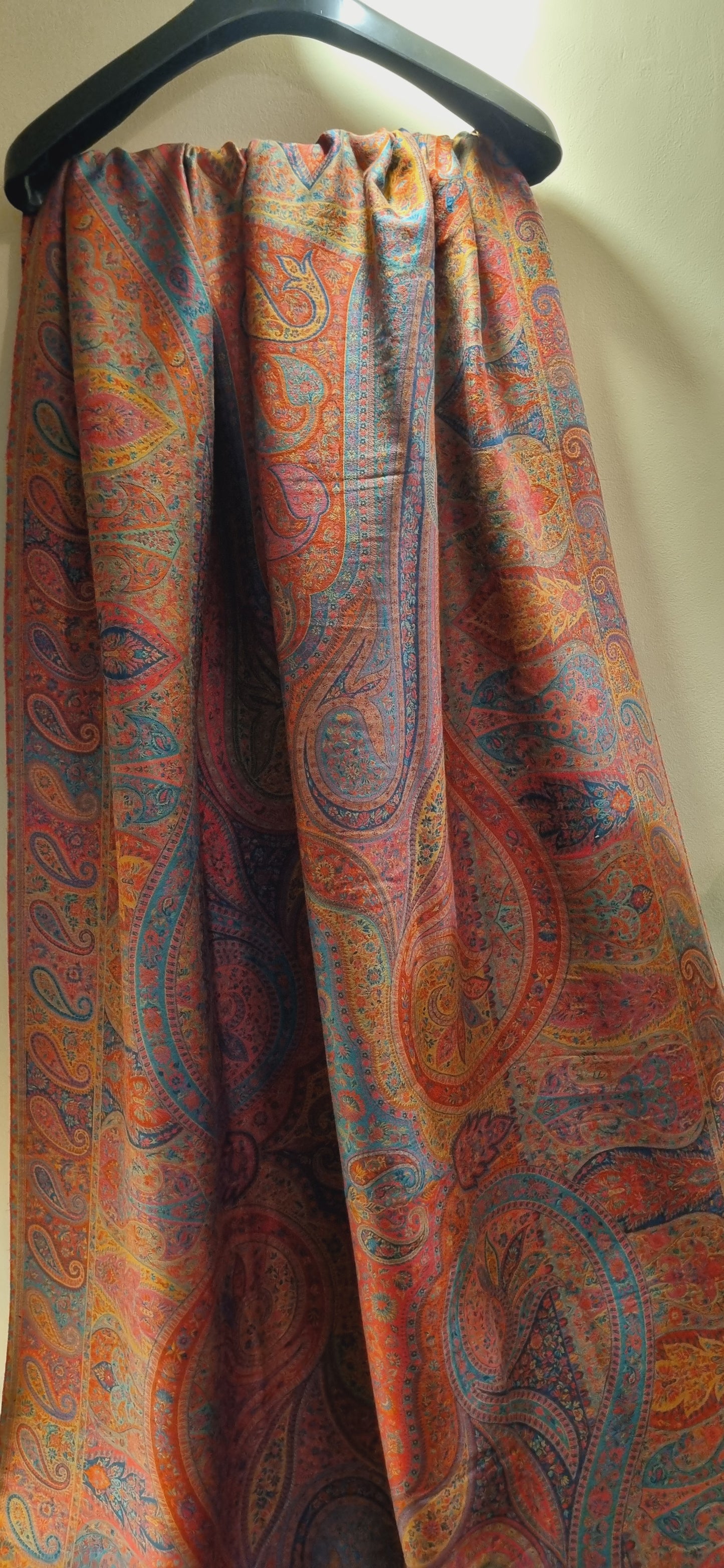Shahjahani kaani shawl
