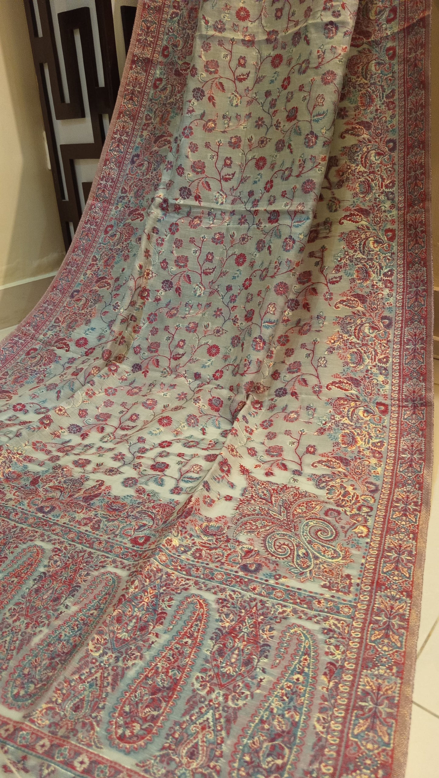 Kaani shawl: silk