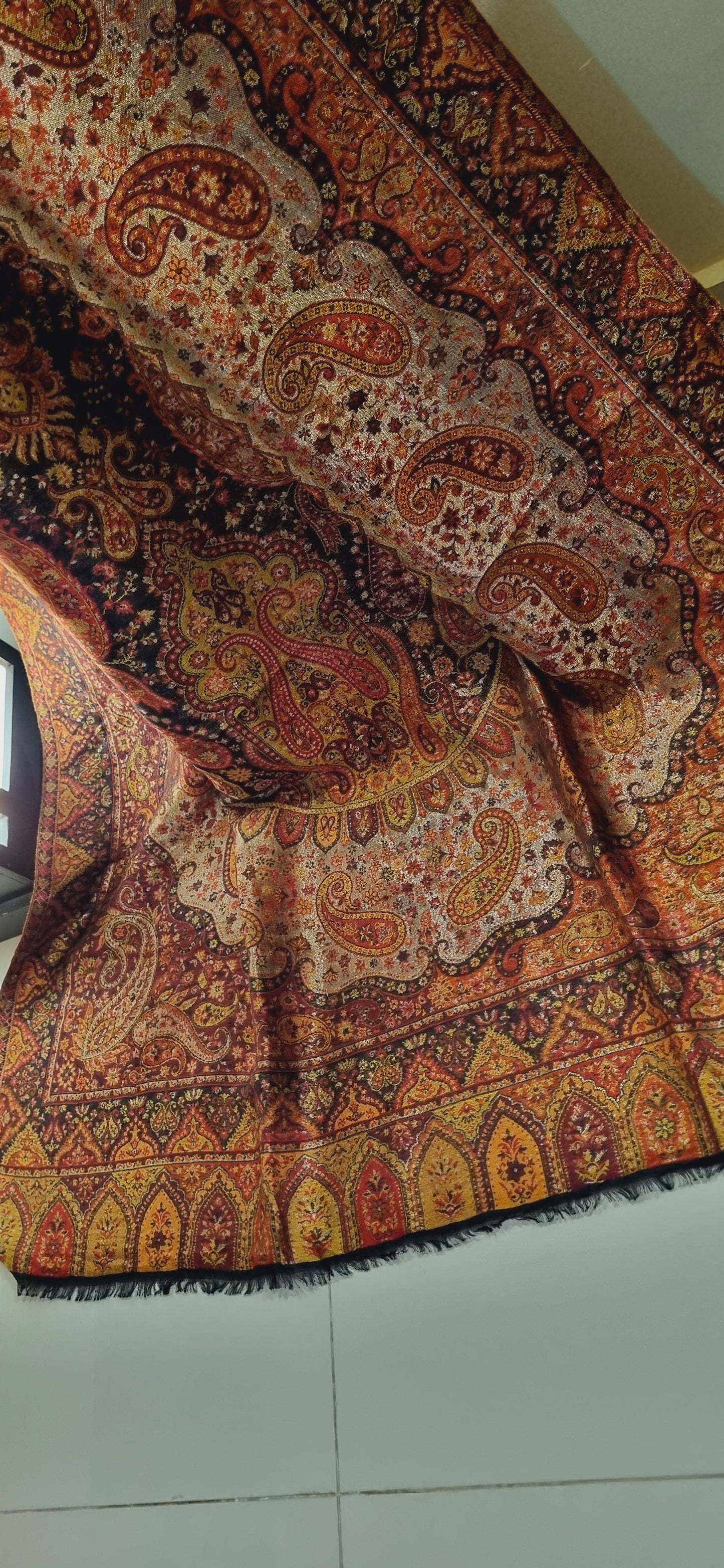 Reversible gandhara moonlight kaani shawl